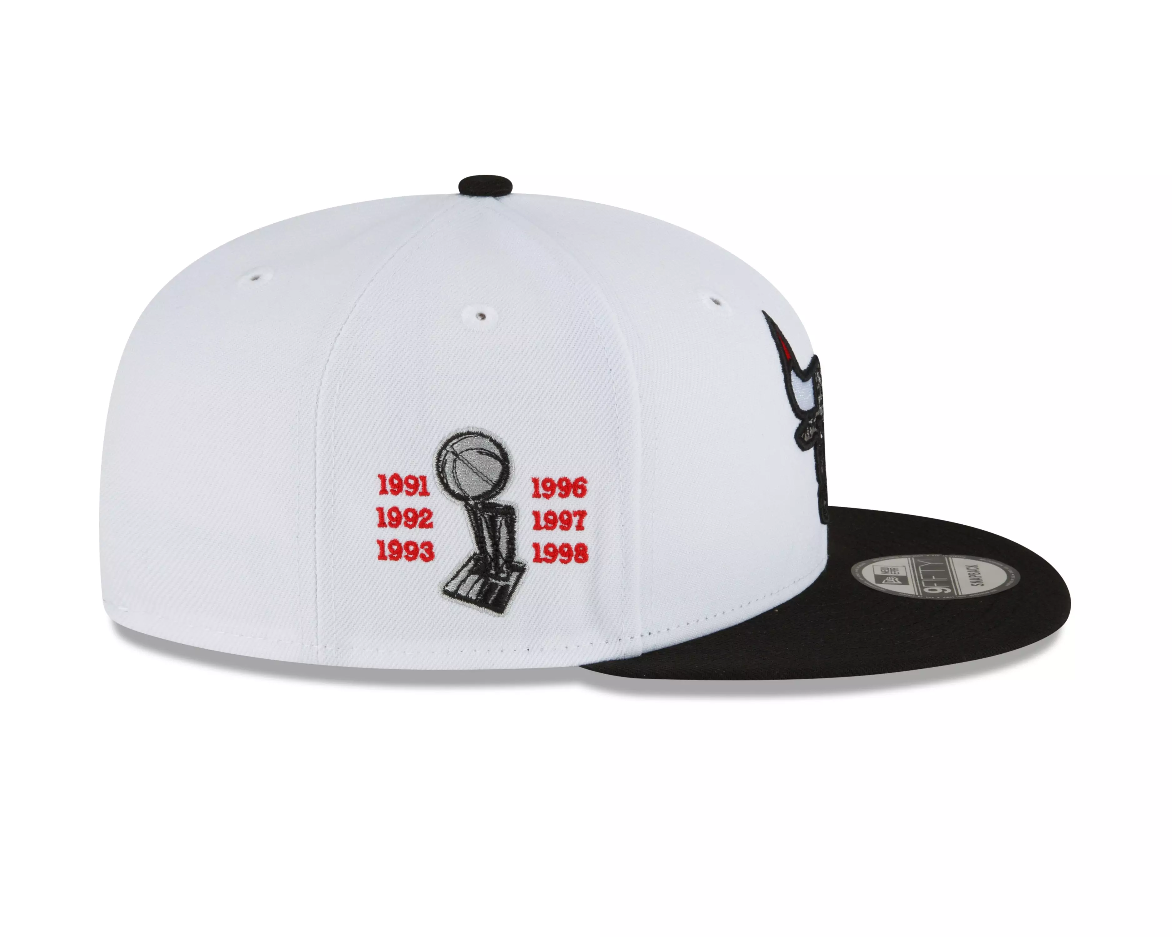 New Era Chicago Bulls 9FIFTY Elephant Print Team Logo Snapback Hat-White/Black - WHITE/BLACK