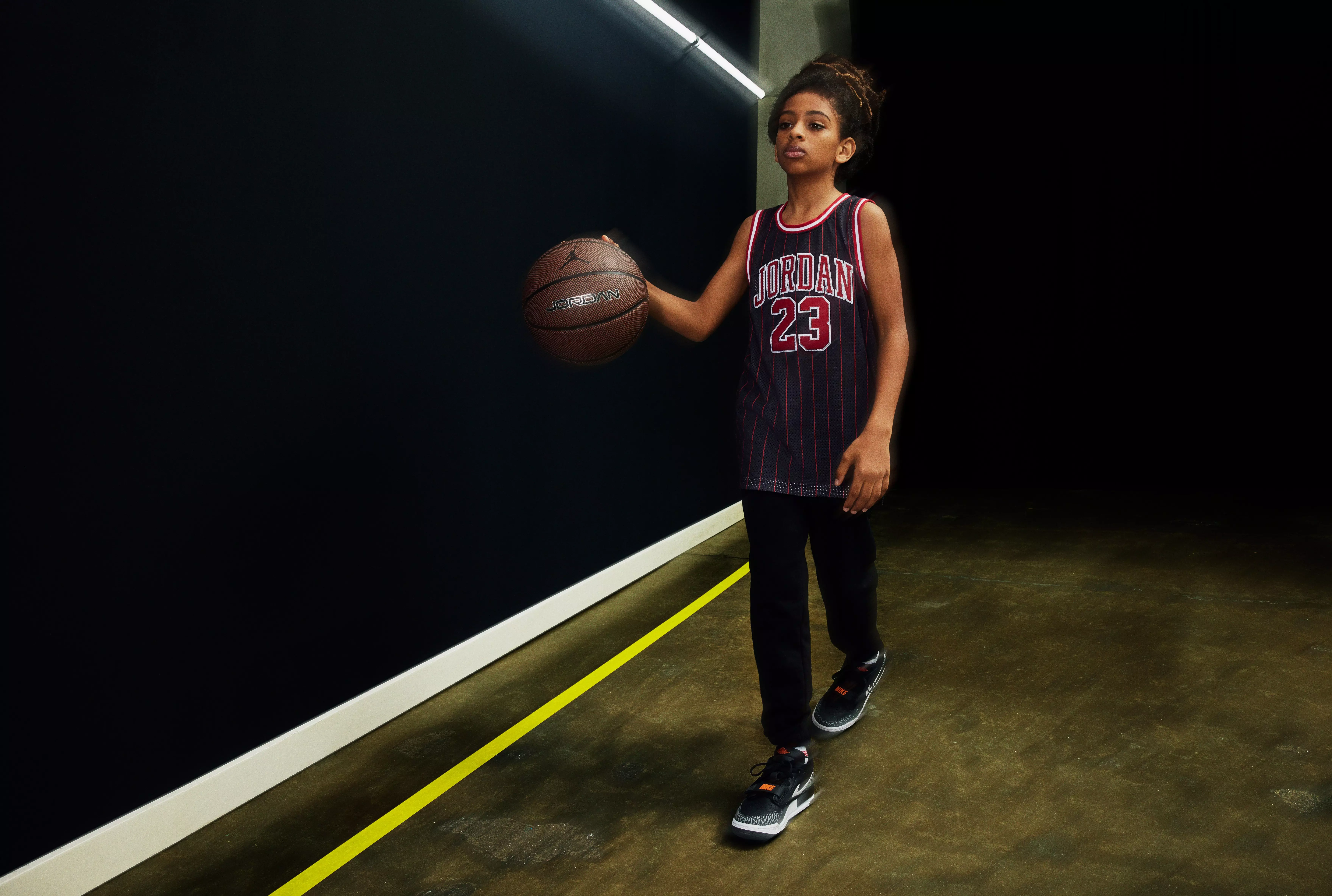 Jordan Big Boys' 23 Pinstripe Jersey Top - BLACK/RED