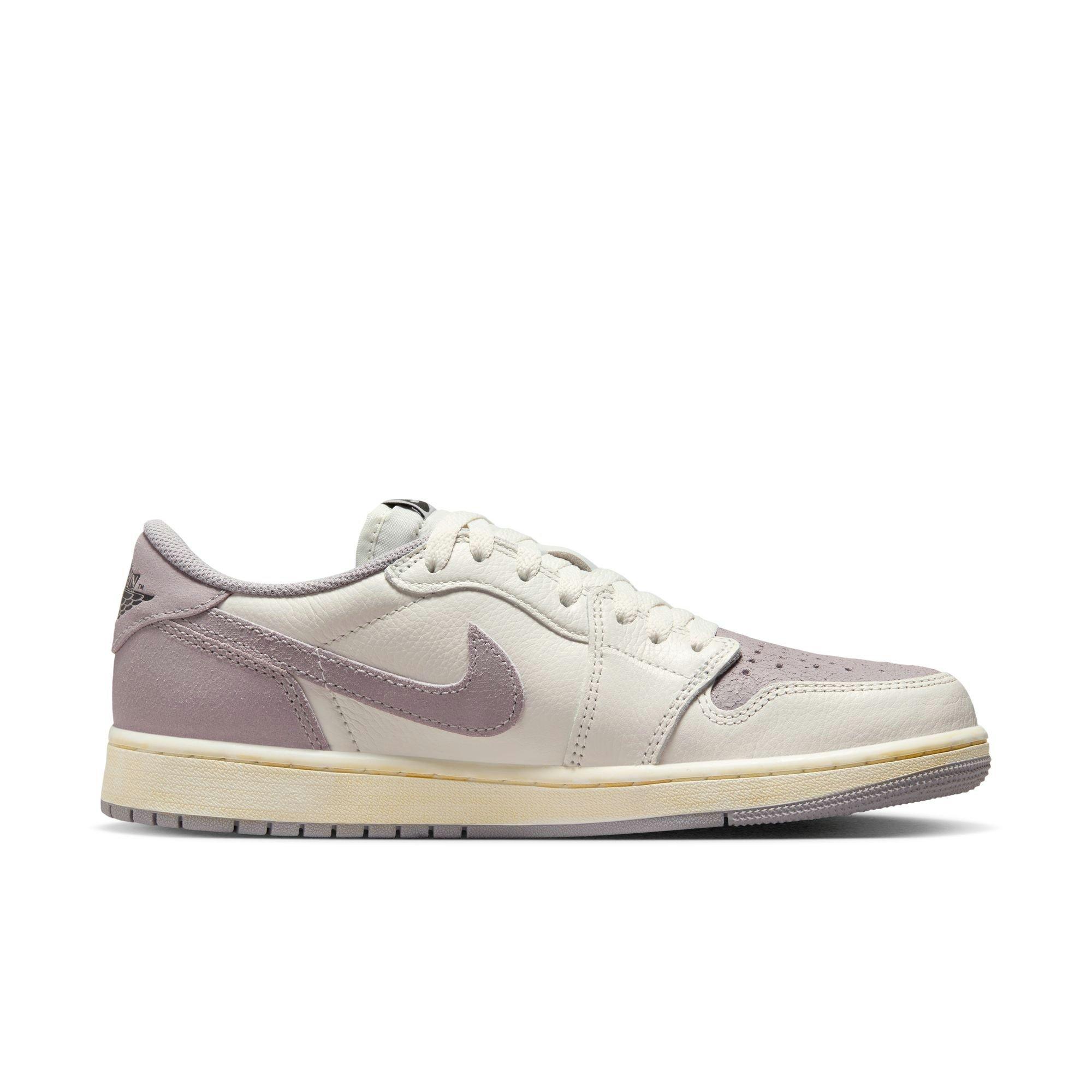 Jordan 1 Low OG "Atmosphere Grey" Men's Shoe - SAIL/BLACK/ATMOSPHERE GREY Thumbnail View 2