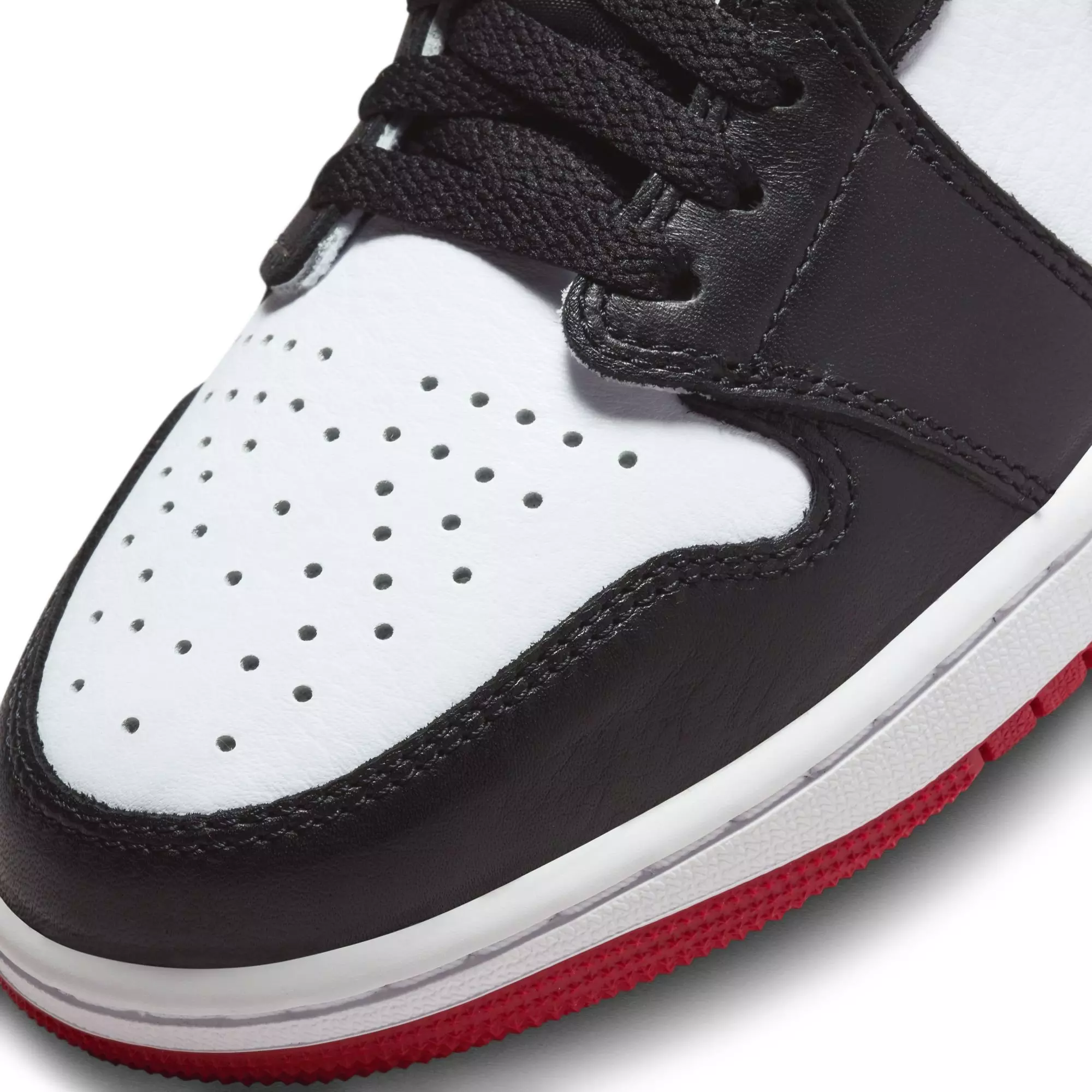Jordan 1 Low OG "Black Toe" Men's Shoe - WHITE/BLACK/VARSITY RED