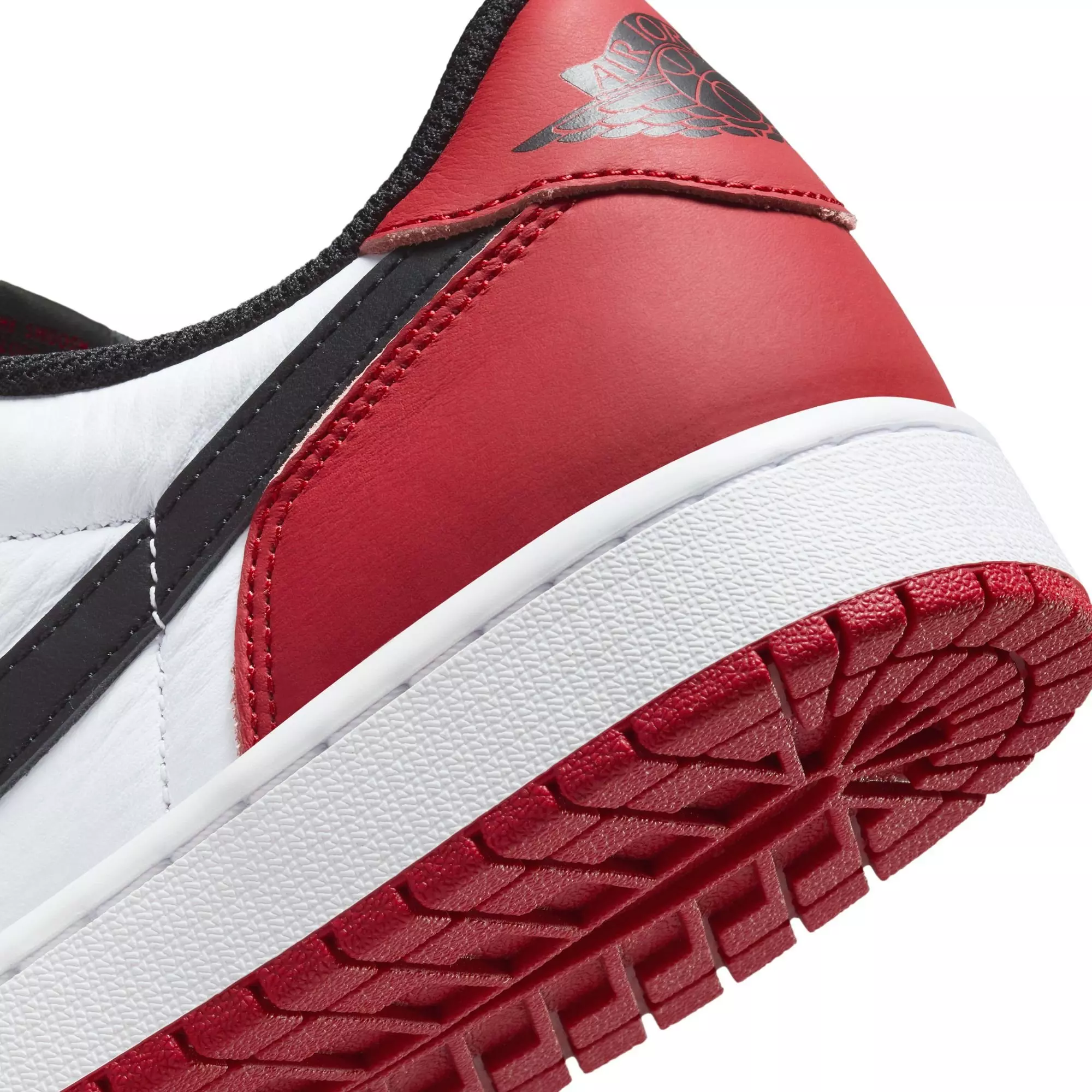 Jordan 1 Low OG "Black Toe" Men's Shoe - WHITE/BLACK/VARSITY RED