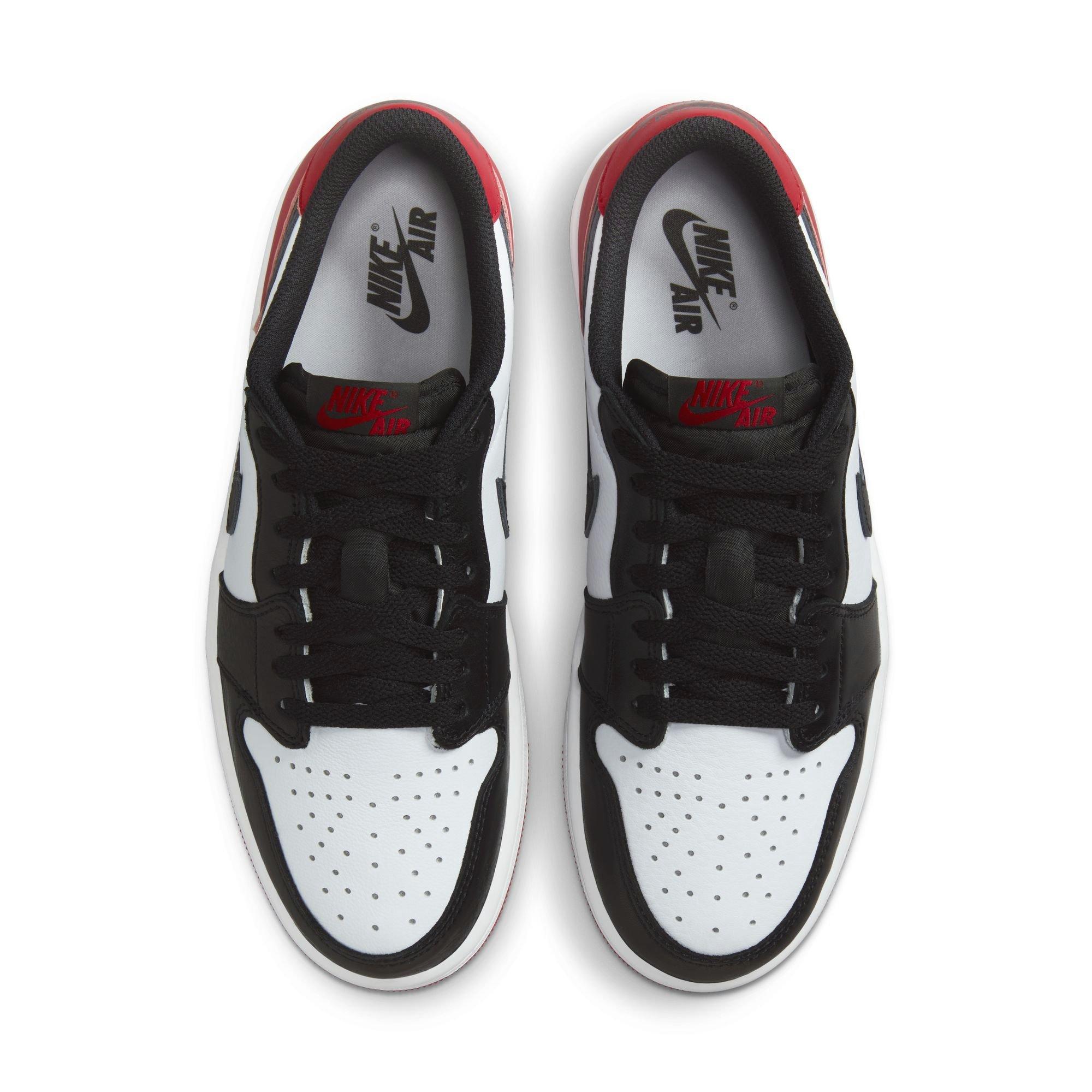 Nike jordan discount low black toe