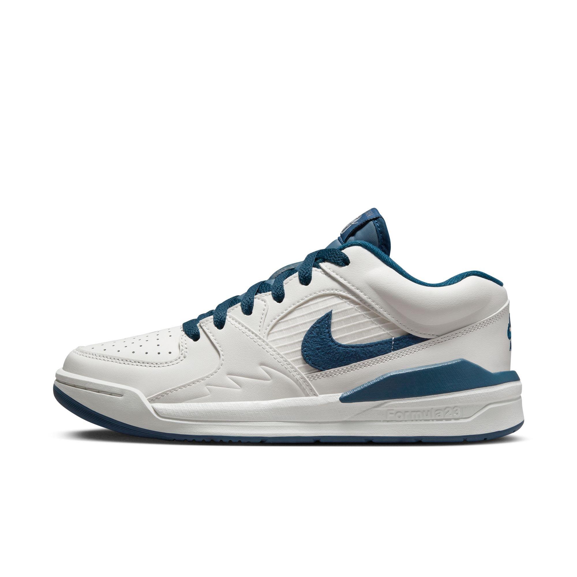 Jordan Stadium 90 "Sail/French Blue" Women's Shoe - WHITE/BLUE Thumbnail View 3