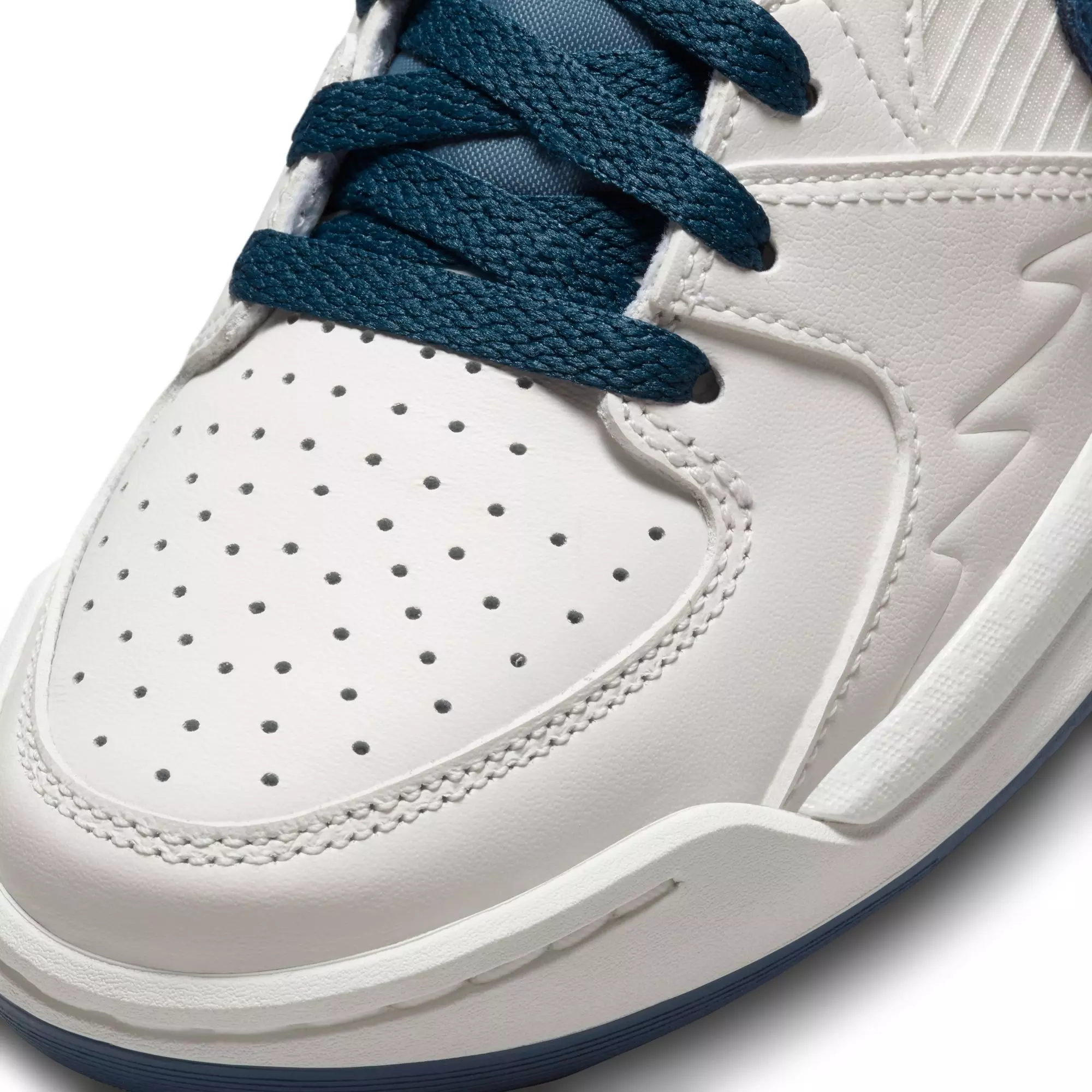 Jordan Stadium 90 "Sail/French Blue" Women's Shoe - WHITE/BLUE