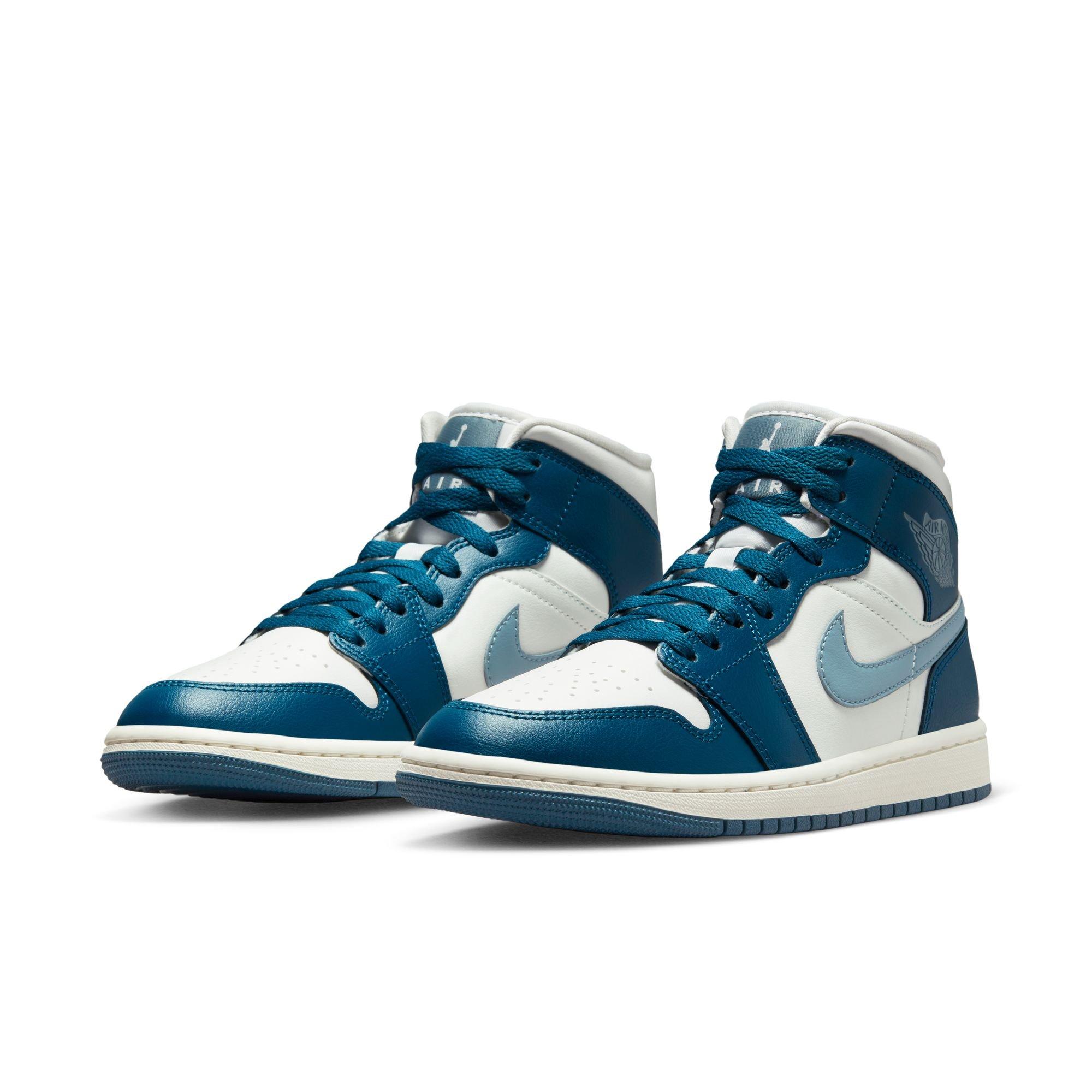 Jordan 1 Mid "Sky J French Blue/Ozone Blue/Sail" Women's Shoe - WHITE/BLUE Thumbnail View 4