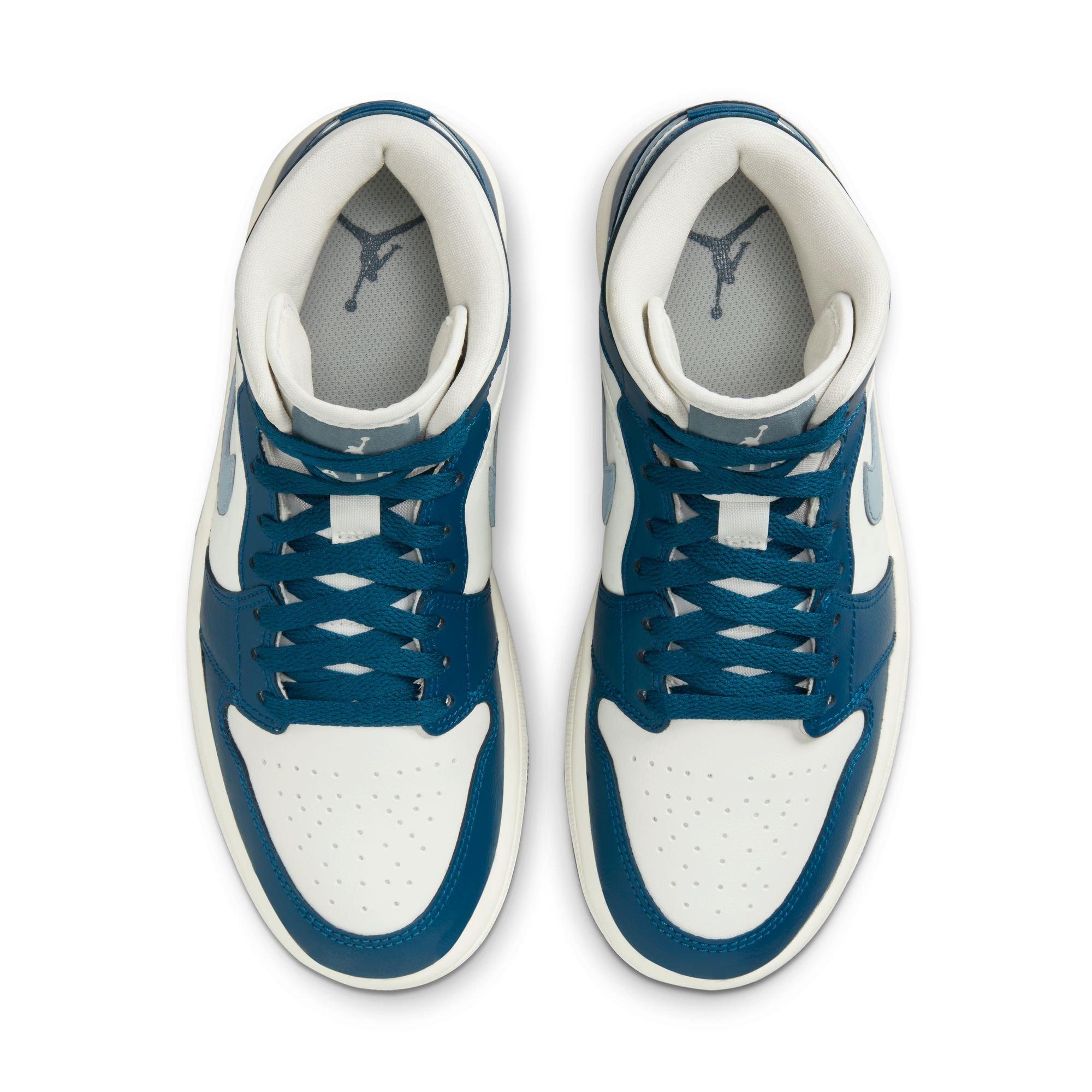 Jordan 1 Mid "Sky J French Blue/Ozone Blue/Sail" Women's Shoe - WHITE/BLUE Thumbnail View 5
