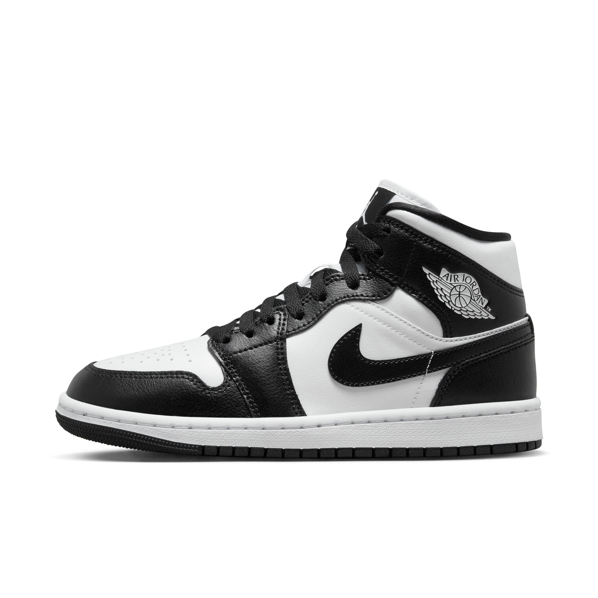 Jordan 1 Mid "White/Black" Women's Shoe - WHITE/BLACK Thumbnail View 3