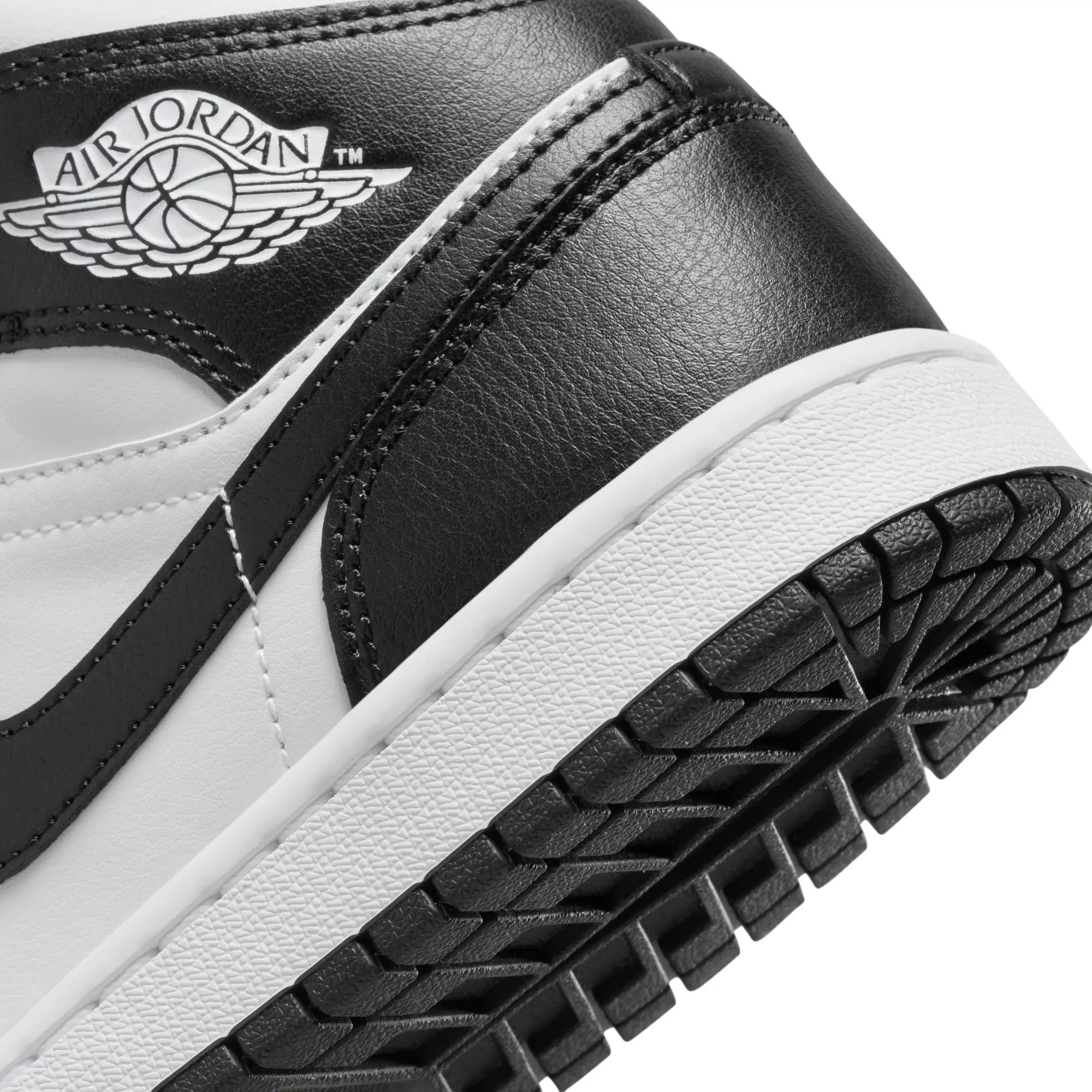 Jordan 1 Mid "White/Black" Women's Shoe - WHITE/BLACK