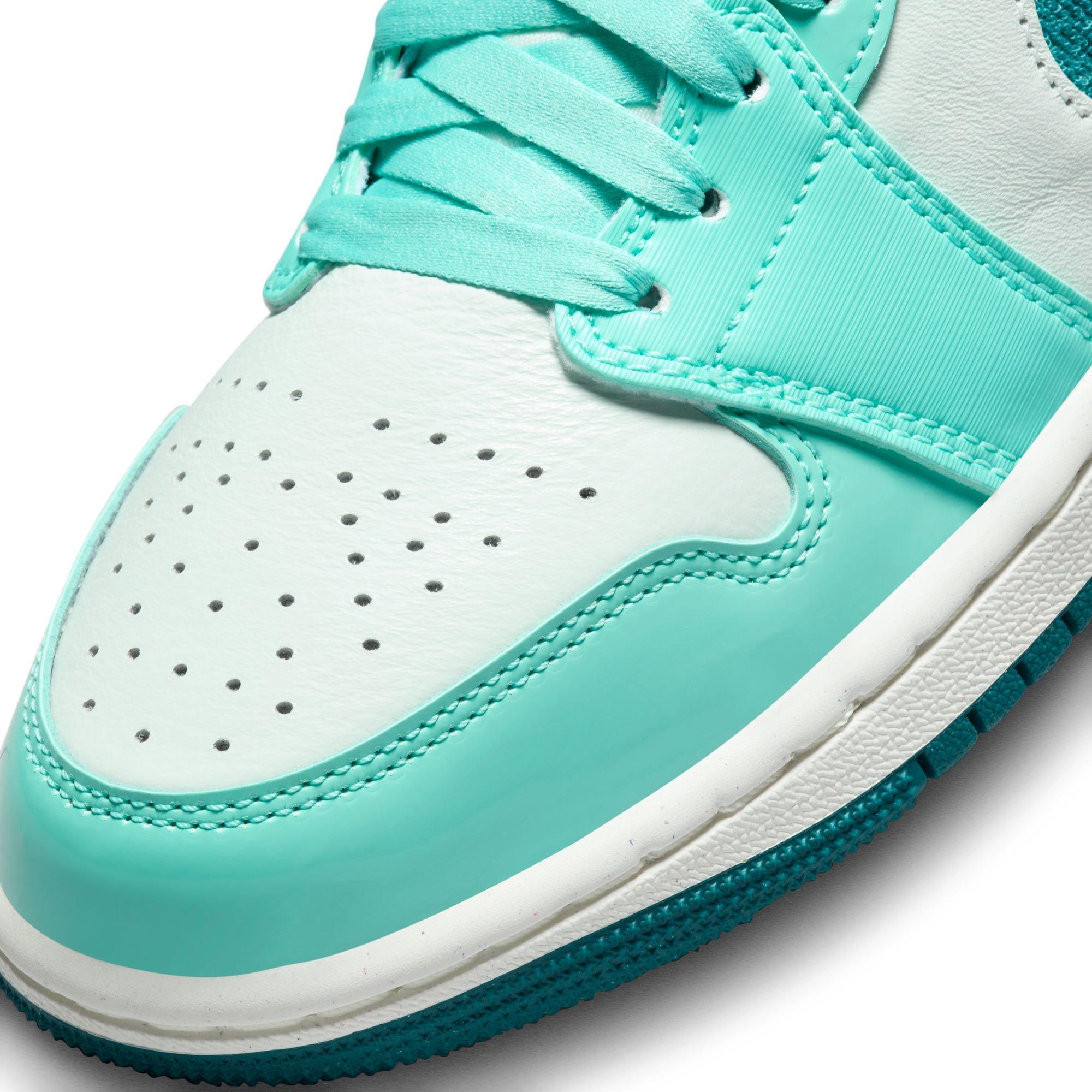 Jordan 1 Mid SE "Bleached Turquoise/Sky J Teal/Barely Green/Sail" Women's Shoe - TURQUOISE Thumbnail View 9