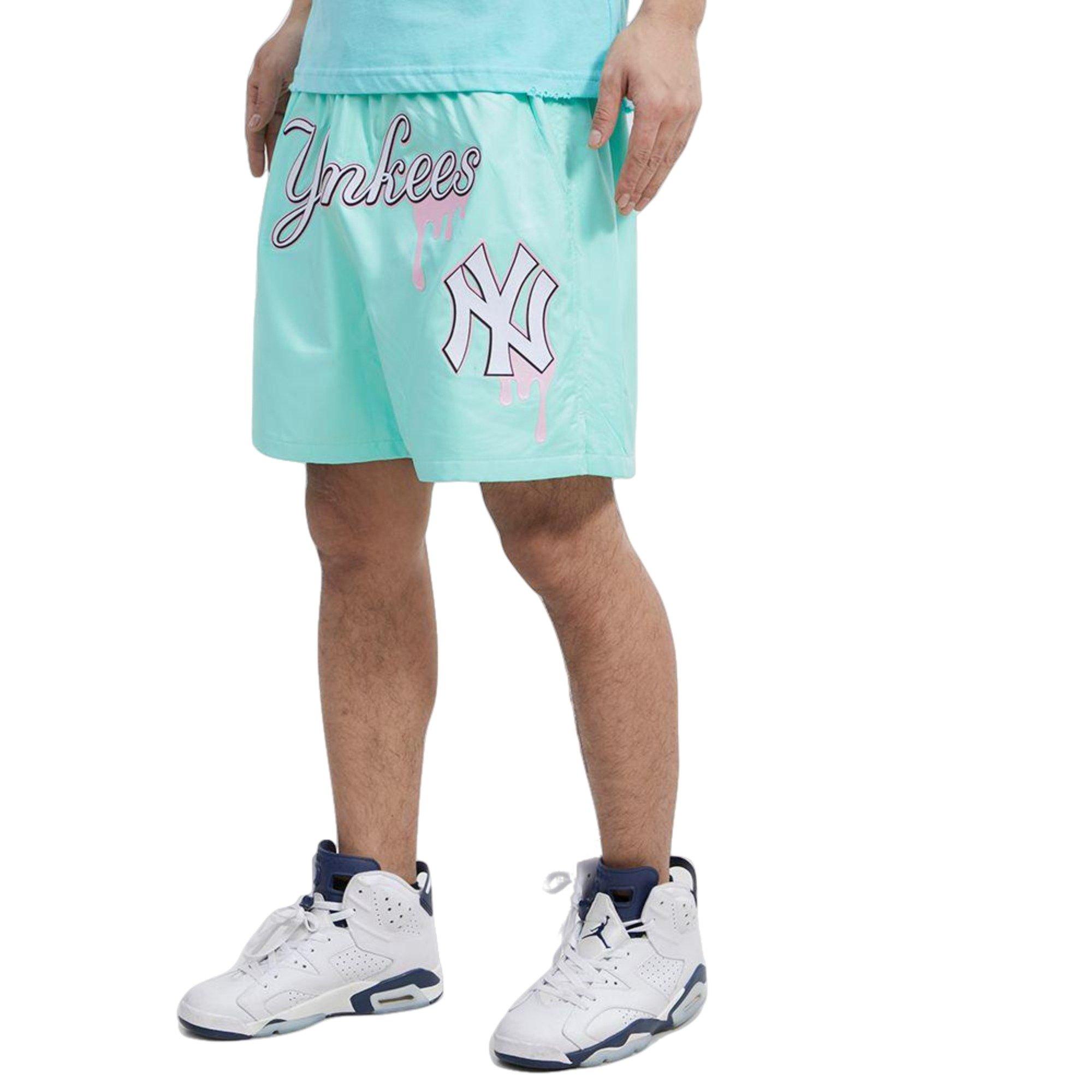 Pro Standard Men's New York Yankees Drip Logo Woven Shorts - MINT Thumbnail View 3