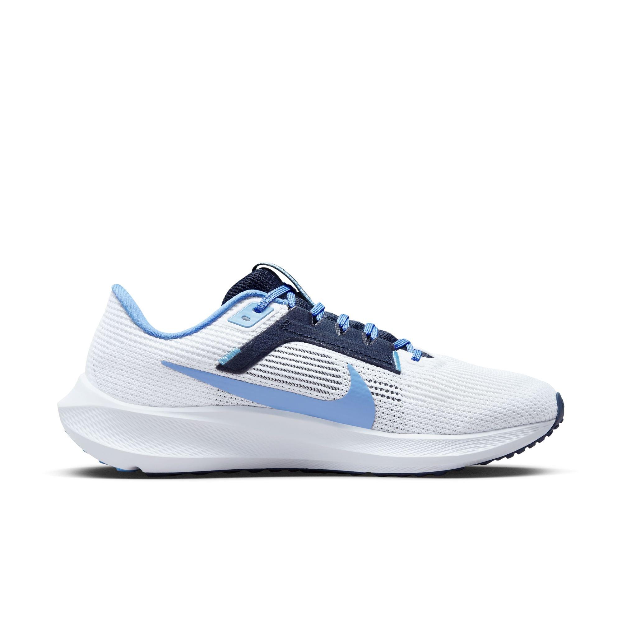 Nike Pegasus 40 "UNC" Men's Running Shoe - WHITE/VALOR BLUE/COLLEGE NAVY Thumbnail View 3