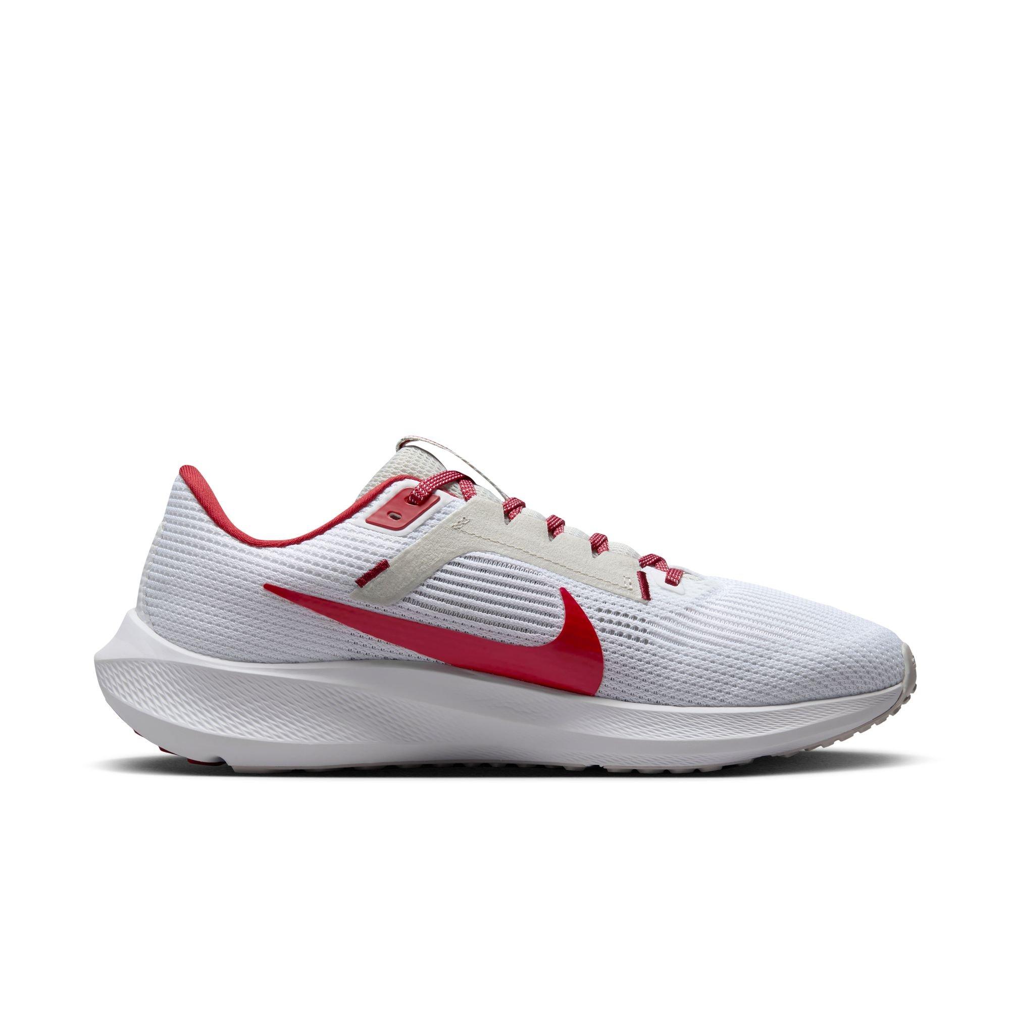 Nike Pegasus 40 "Alabama" Men's Running Shoe - WHITE/TEAM CRIMSON/NIGHT SILVER Thumbnail View 3