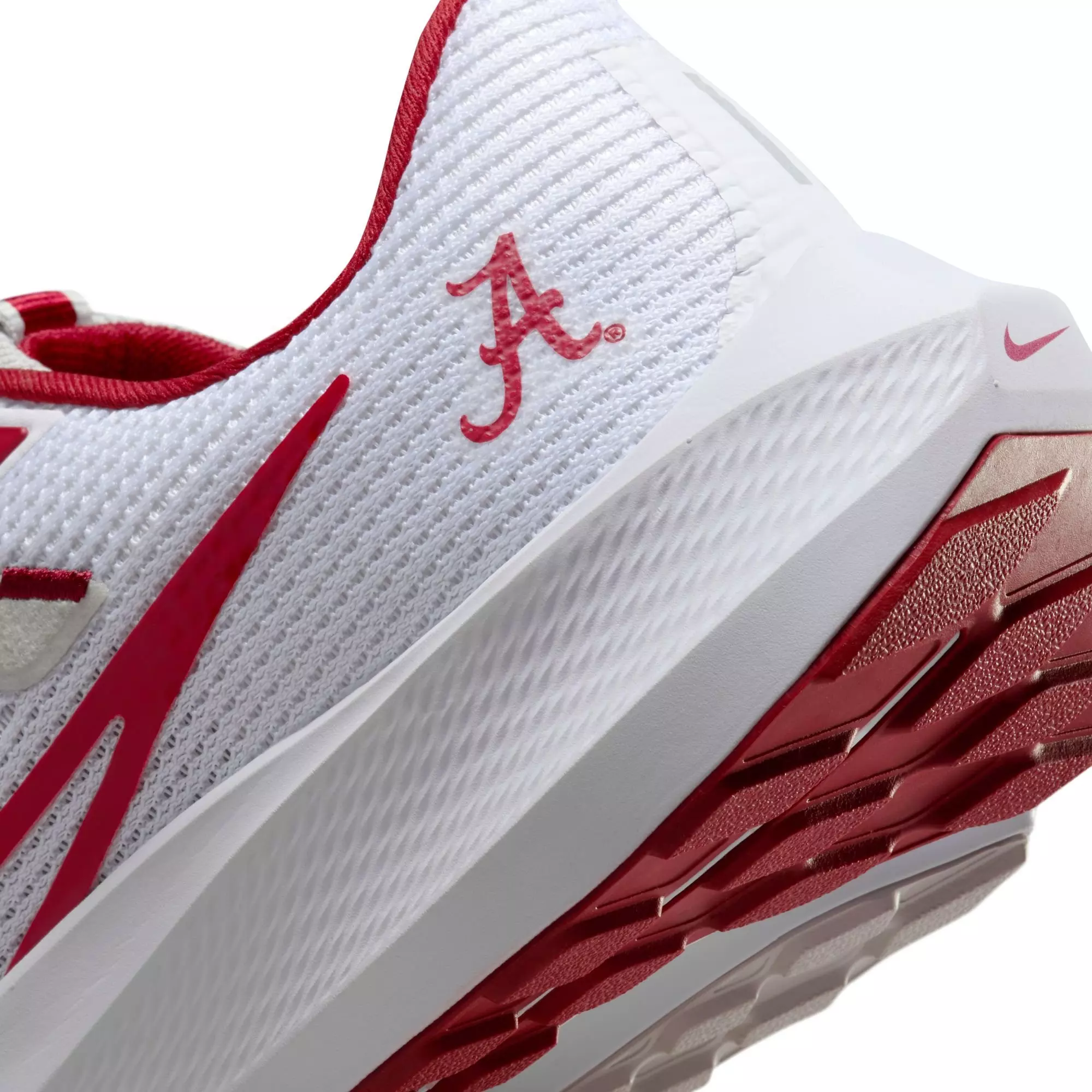 Nike Pegasus 40 "Alabama" Men's Running Shoe - WHITE/TEAM CRIMSON/NIGHT SILVER