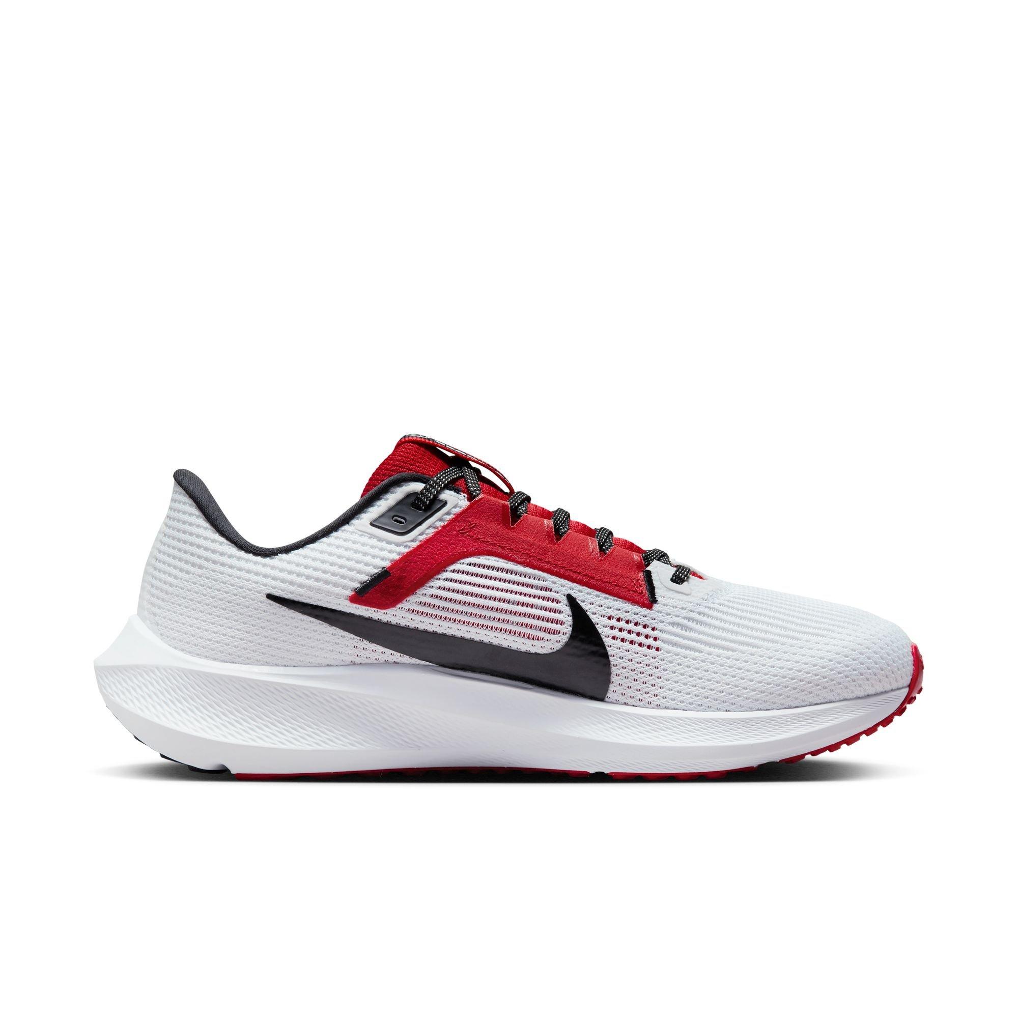 Nike Pegasus 40 "Georgia" Men's Running Shoe - WHITE/BLACK/UNIVERSITY RED Thumbnail View 3