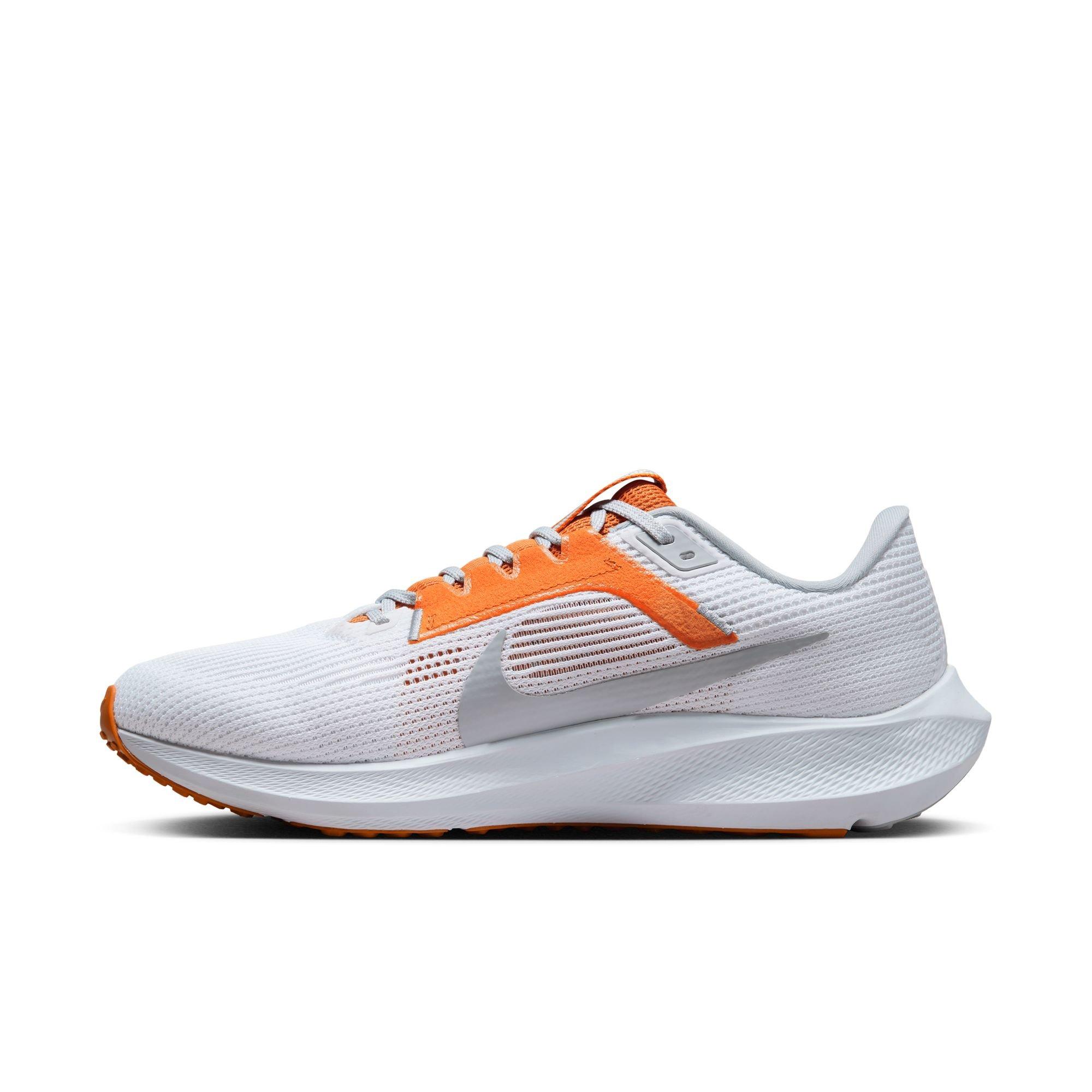 Nike Pegasus 40 "Tennessee" Men's Running Shoe - WHITE/WOLF GREY/BRIGHT CERAMIC Thumbnail View 10