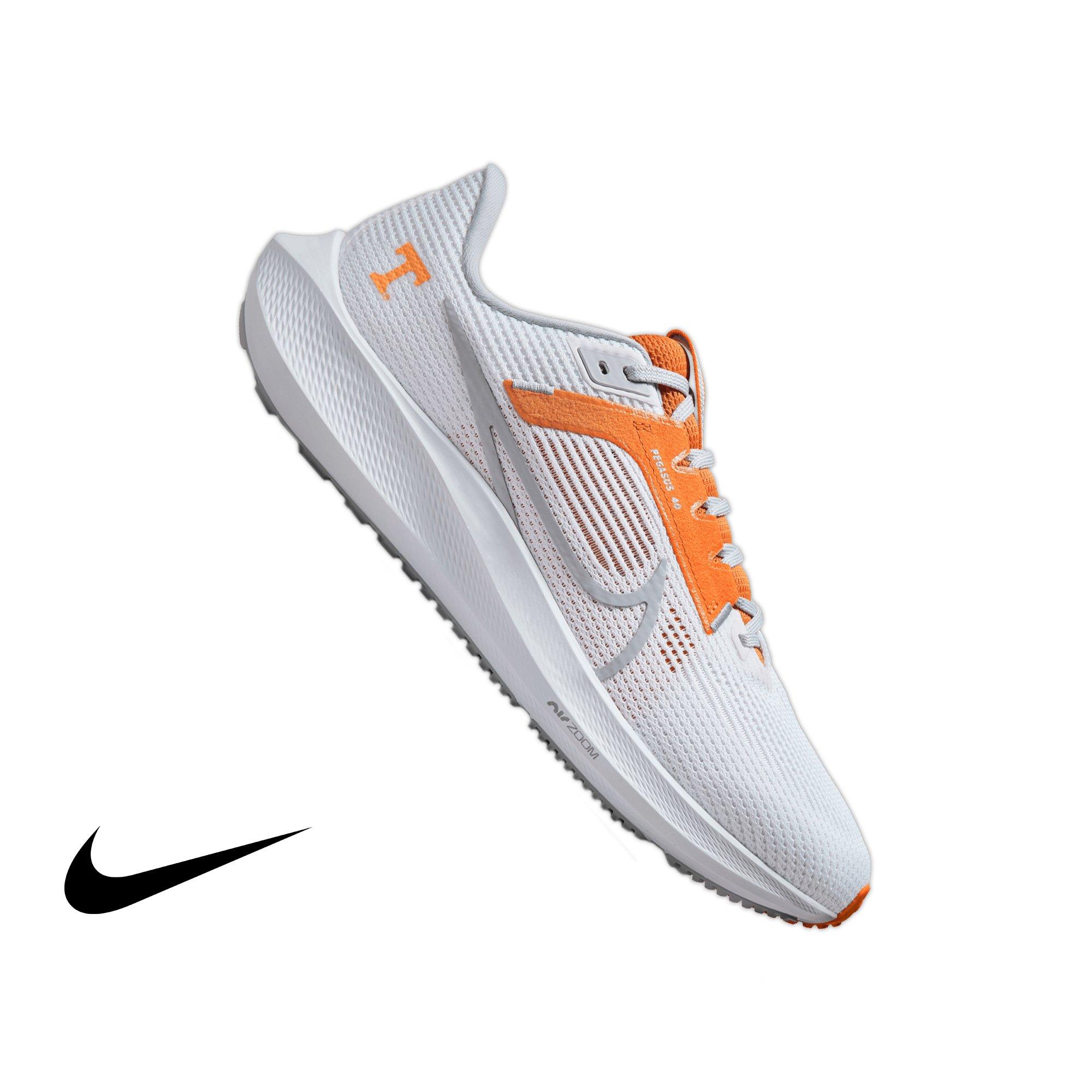 Nike Pegasus 40 "Tennessee" Men's Running Shoe - WHITE/WOLF GREY/BRIGHT CERAMIC Thumbnail View 1