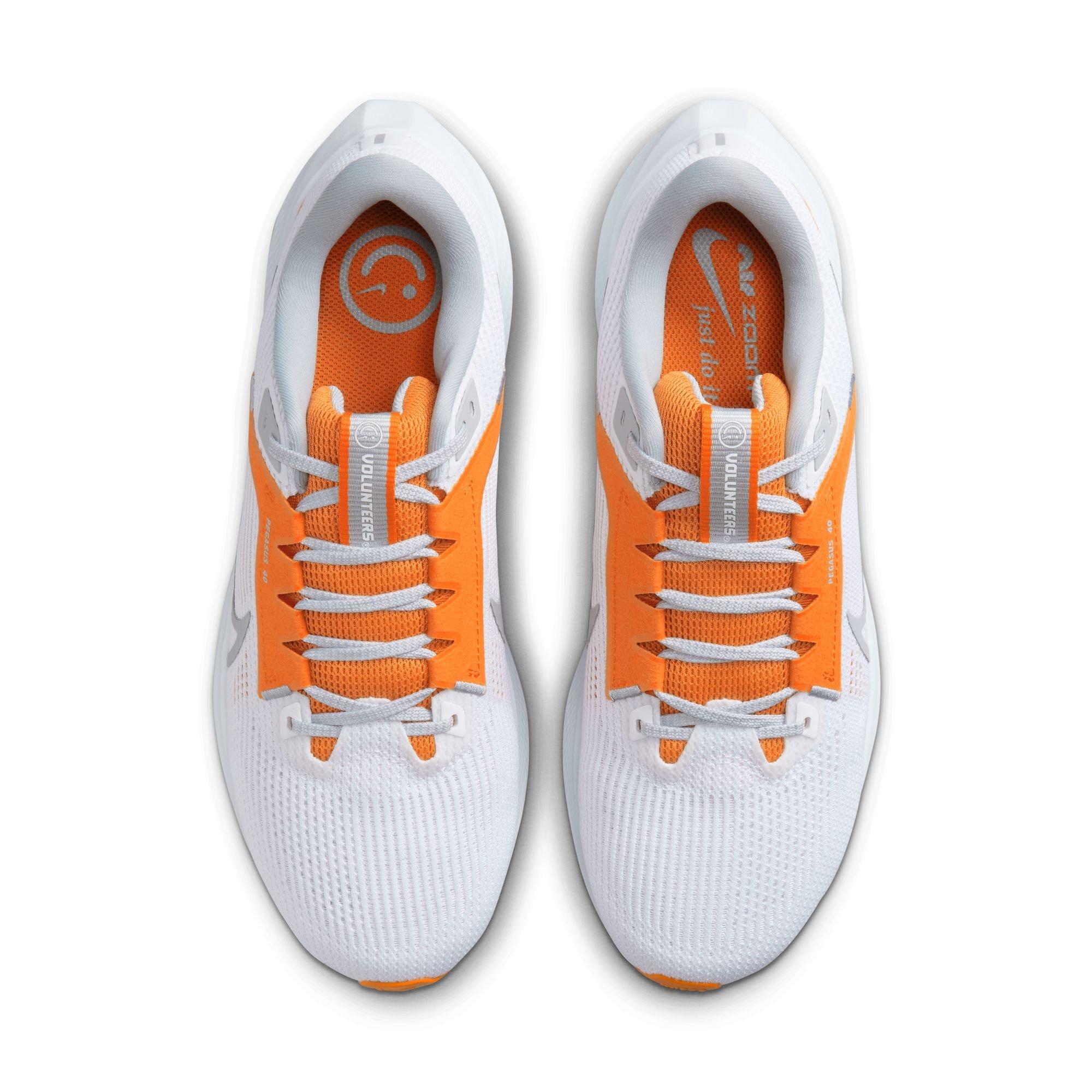 Nike Pegasus 40 "Tennessee" Men's Running Shoe - WHITE/WOLF GREY/BRIGHT CERAMIC Thumbnail View 12