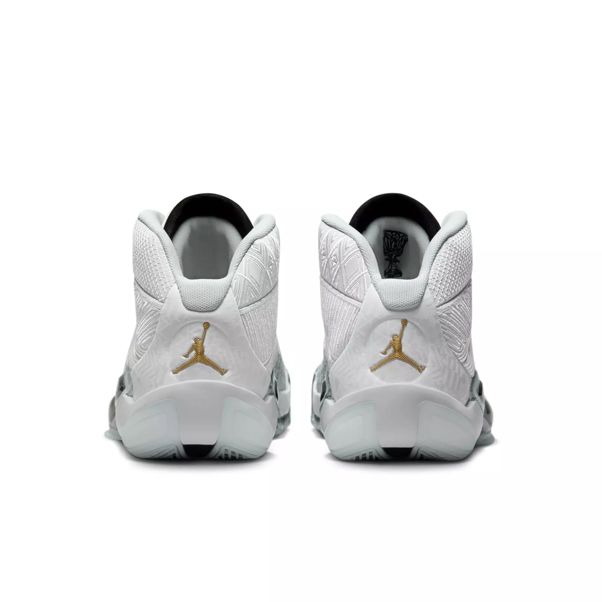 Jordan XXXVIII "FIBA" Men's Basketball Shoe - WHITE/METALLIC GOLD/PURE PLATINUM