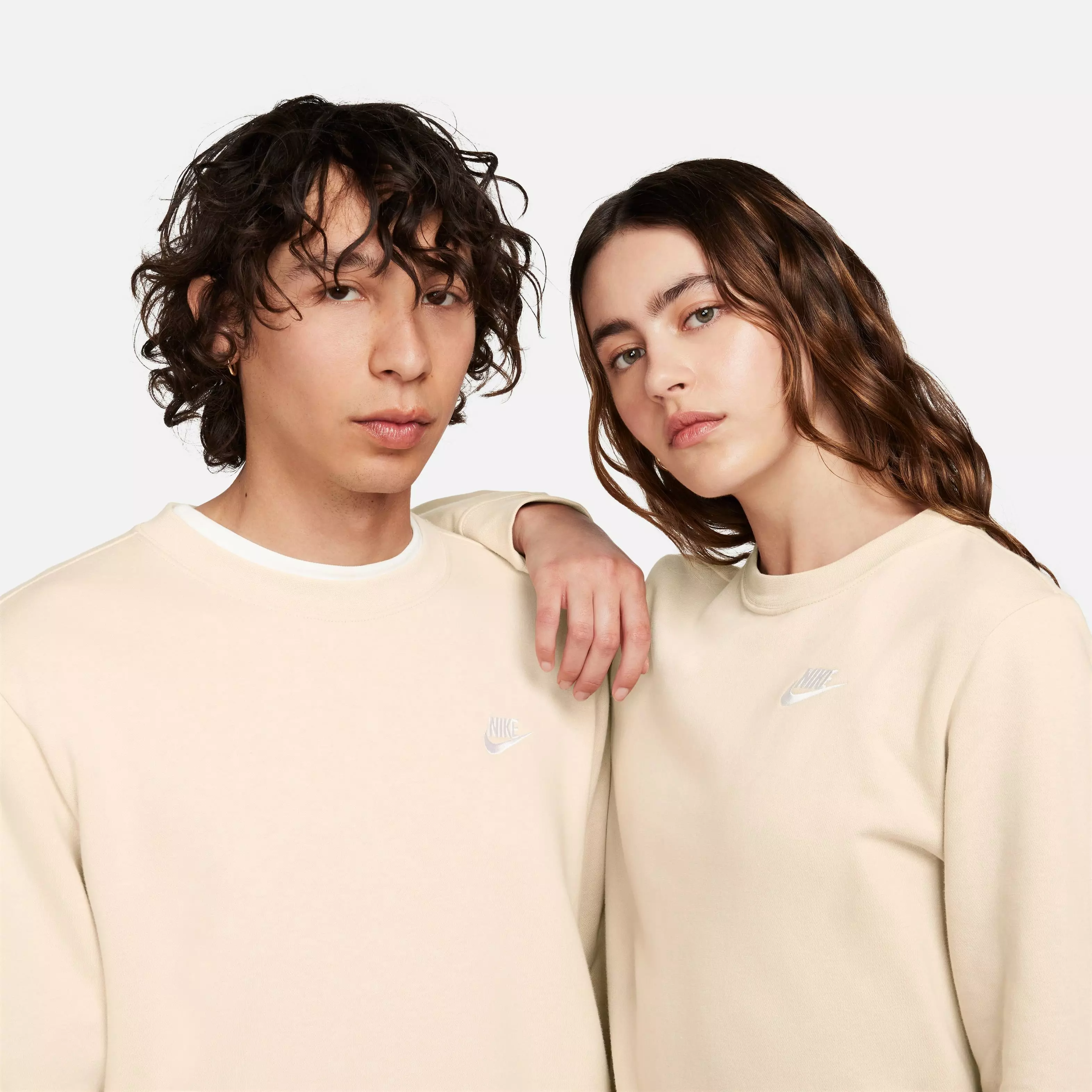 Nike Women's Sportswear Club Fleece Crew Sweatshirt - Sanddrift - BROWN