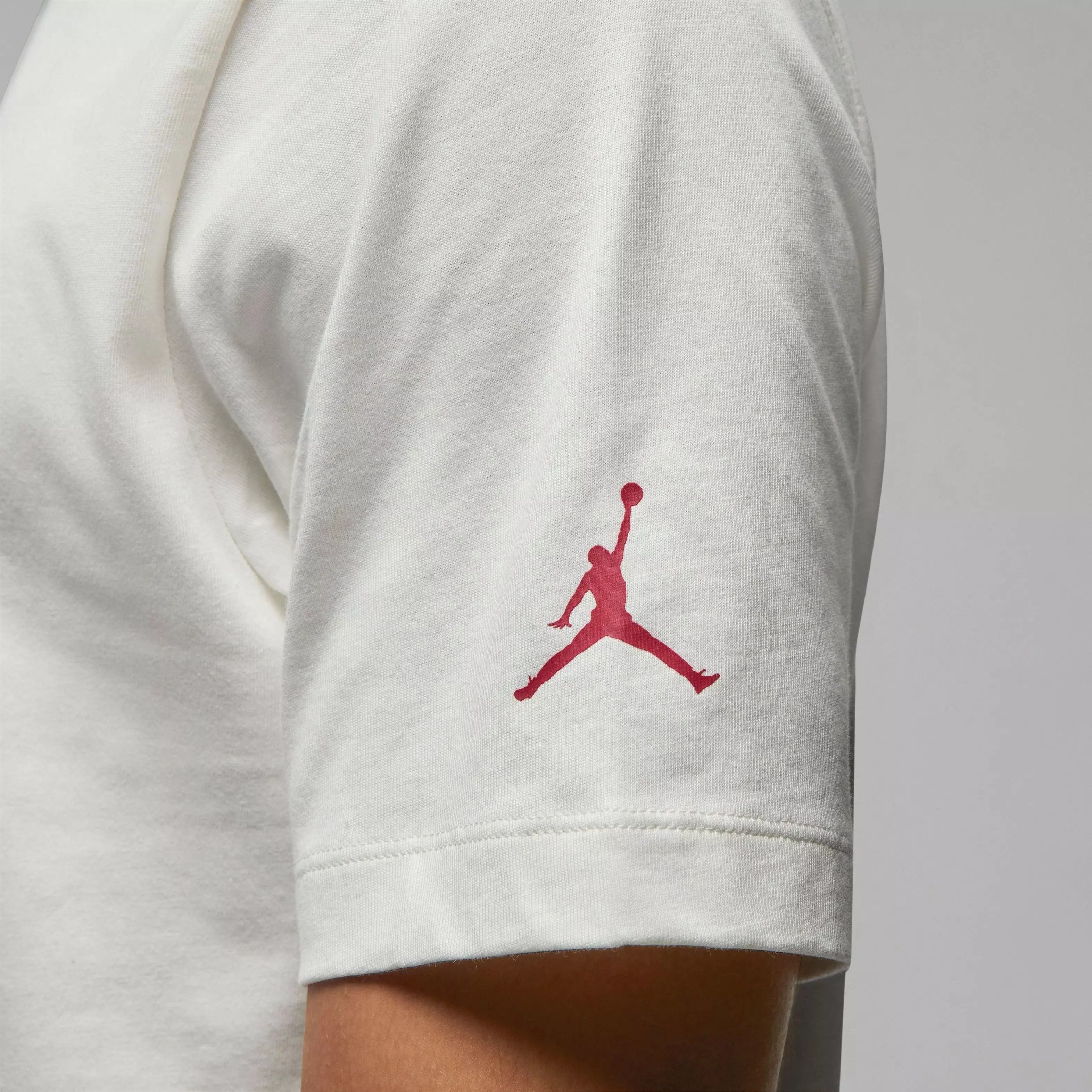 Jordan Men's Brand Graphic Tee-White/Red - WHITE/RED