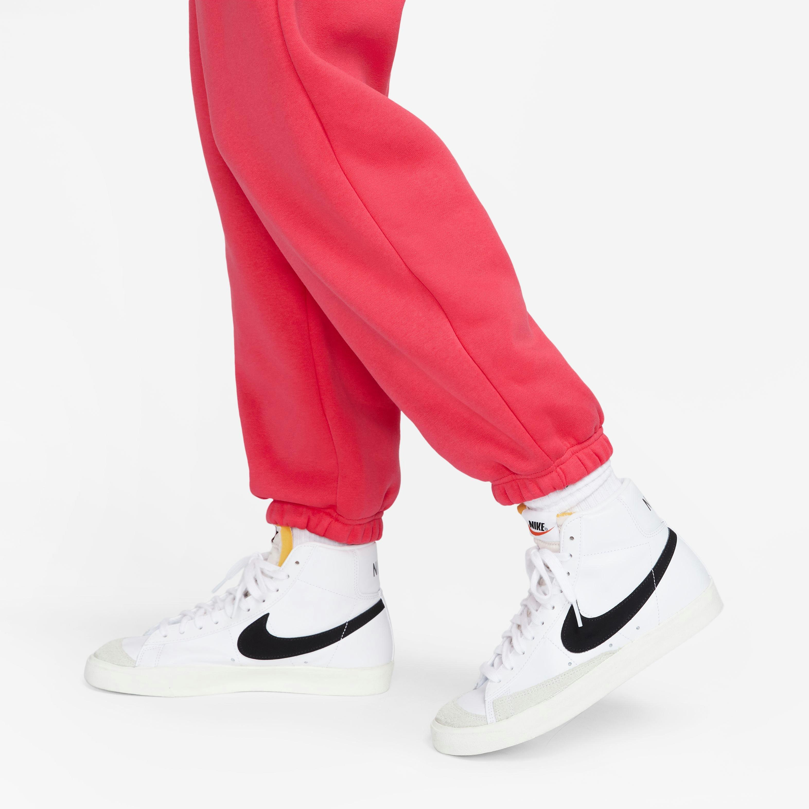 Nike Women's Sportswear Phoenix Fleece High-Rise Fleece Oversized Pants - Light Fusion Red - RED Thumbnail View 4