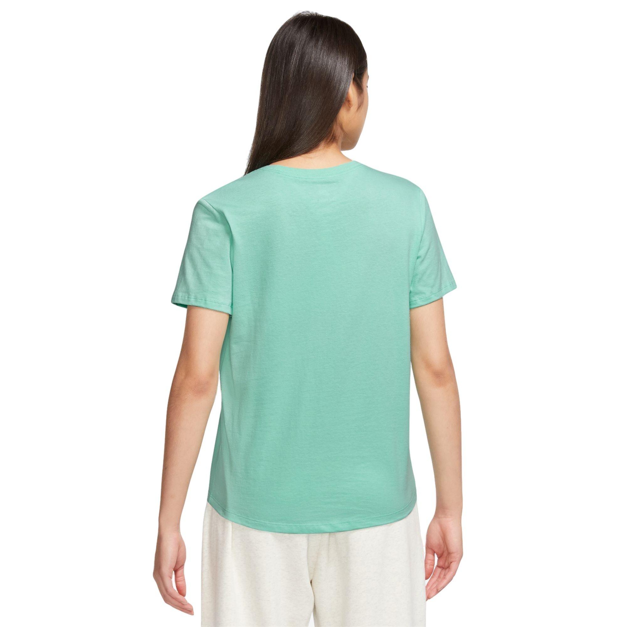 Clear emerald deals nike shirt