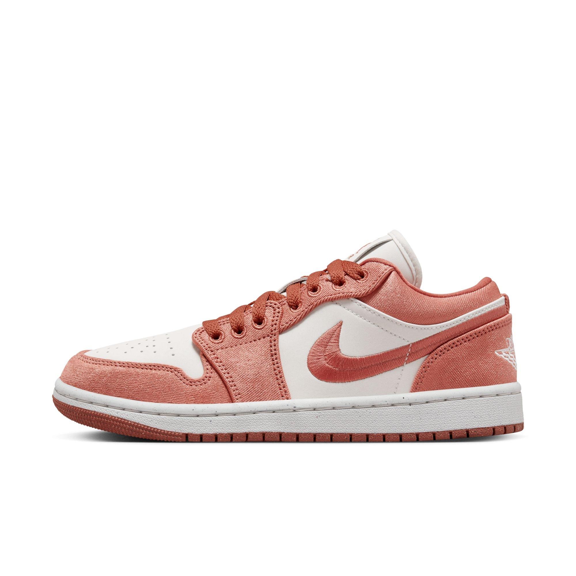 Jordan 1 Low SE "Peach Canvas" Women's Shoe - ORANGE/WHITE Thumbnail View 4
