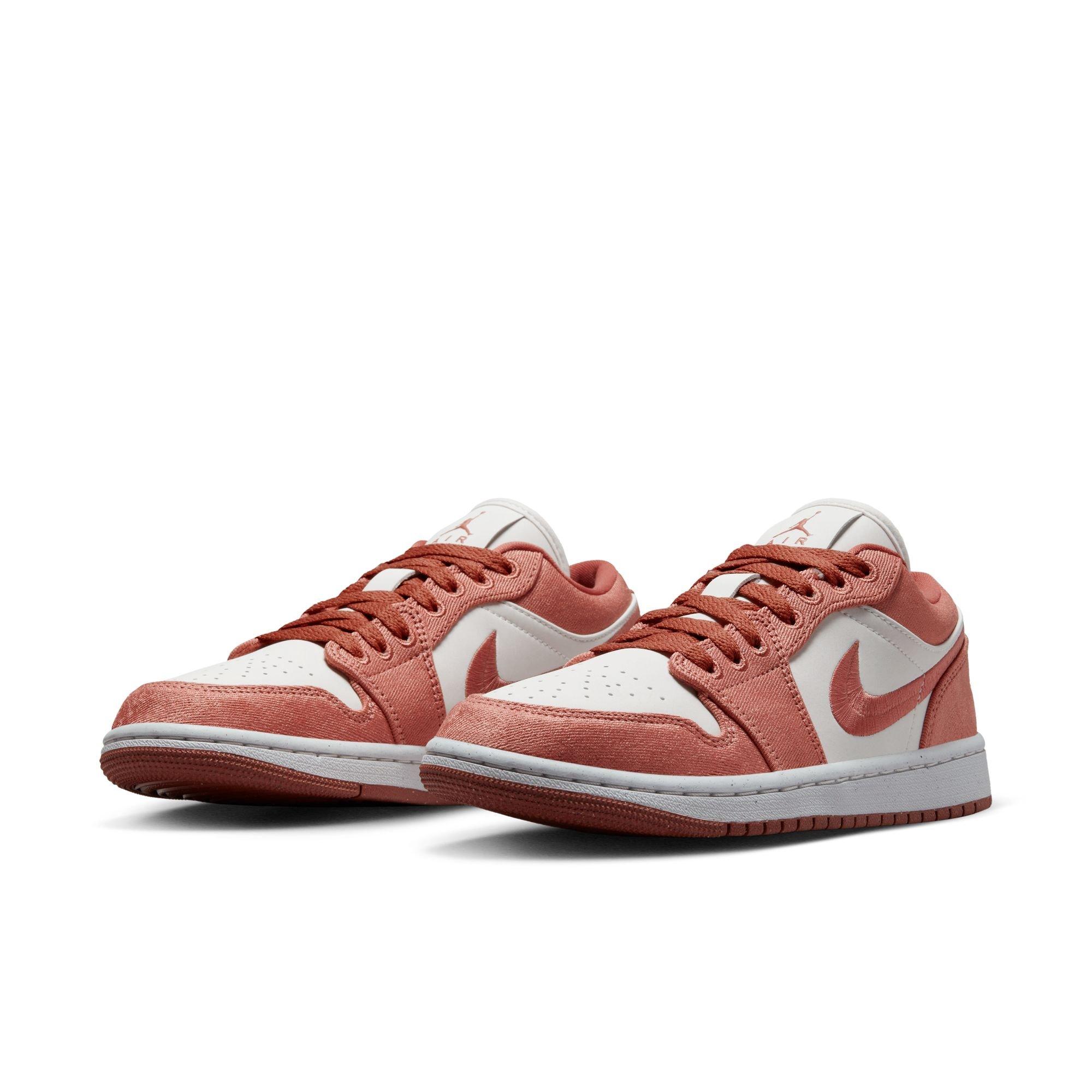 Jordan 1 Low SE "Peach Canvas" Women's Shoe - ORANGE/WHITE Thumbnail View 6