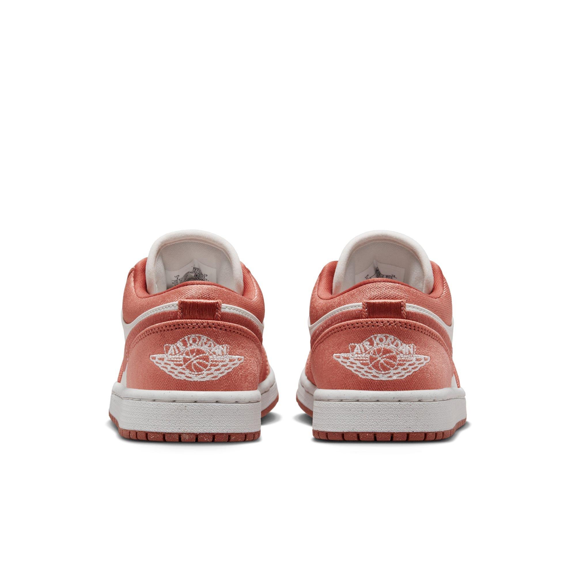 Jordan 1 Low SE "Peach Canvas" Women's Shoe - ORANGE/WHITE Thumbnail View 7