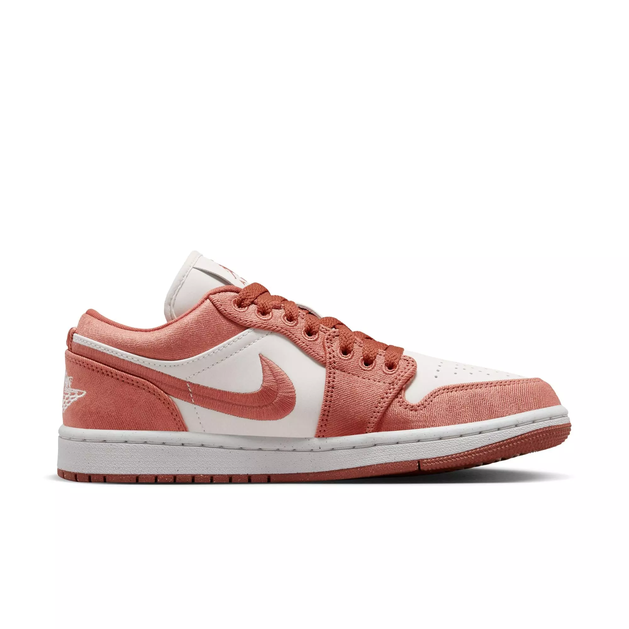 Jordan 1 Low SE "Peach Canvas" Women's Shoe - ORANGE/WHITE