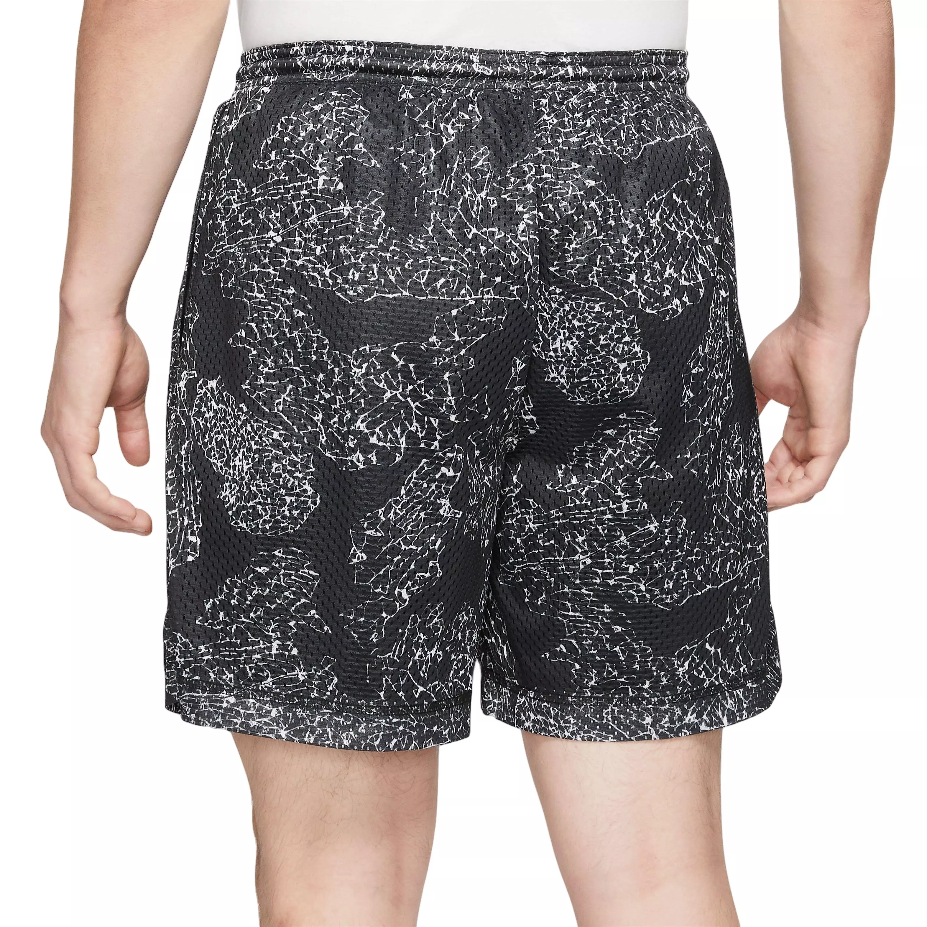 Nike Men's Dri-FIT Standard Issue 6" Reversible Basketball Shorts - BLACK