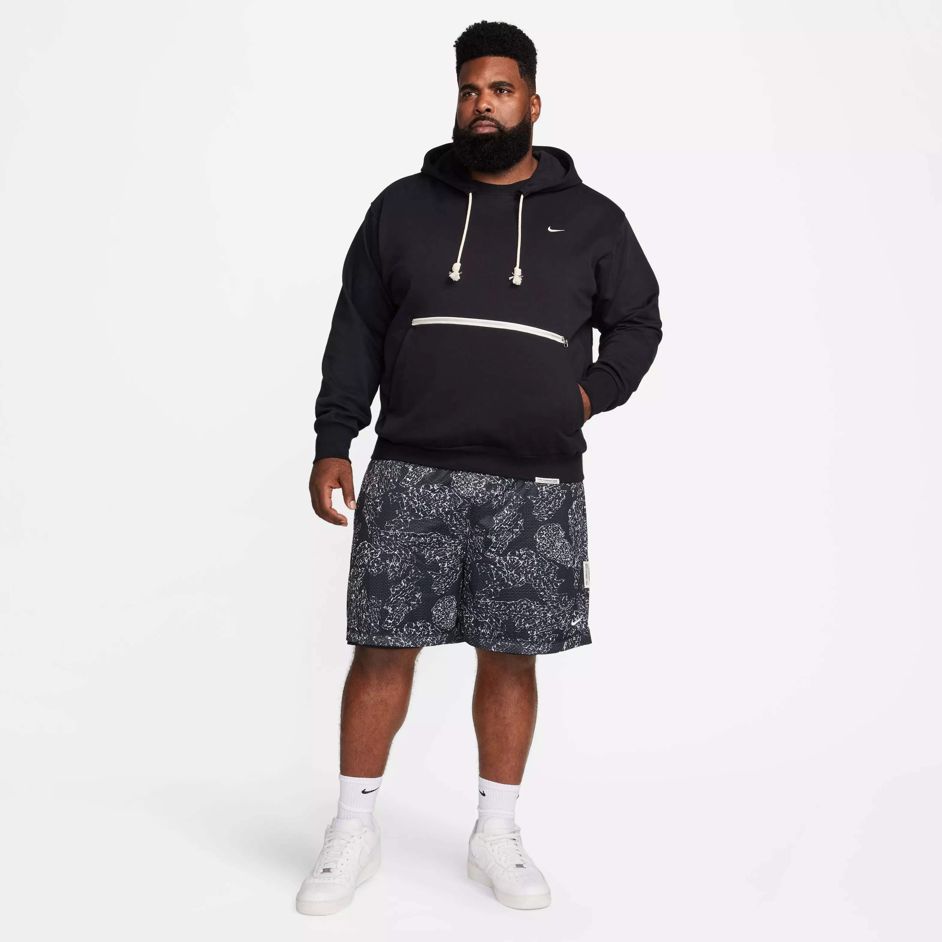 Nike Men's Dri-FIT Standard Issue 6" Reversible Basketball Shorts - BLACK