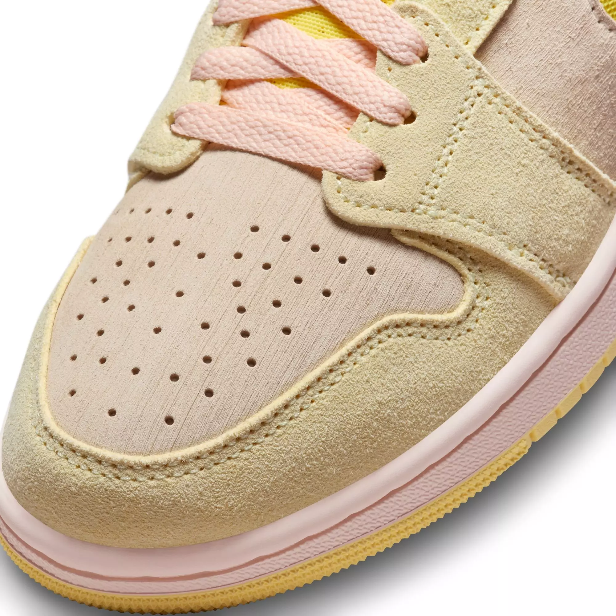 Jordan 1 Zoom CMFT 2 "Citron Tint/Dynamic Yellow/Muslin" Women's Shoe - CITRON TINT/DYNAMIC YELLOW/MUSLIN