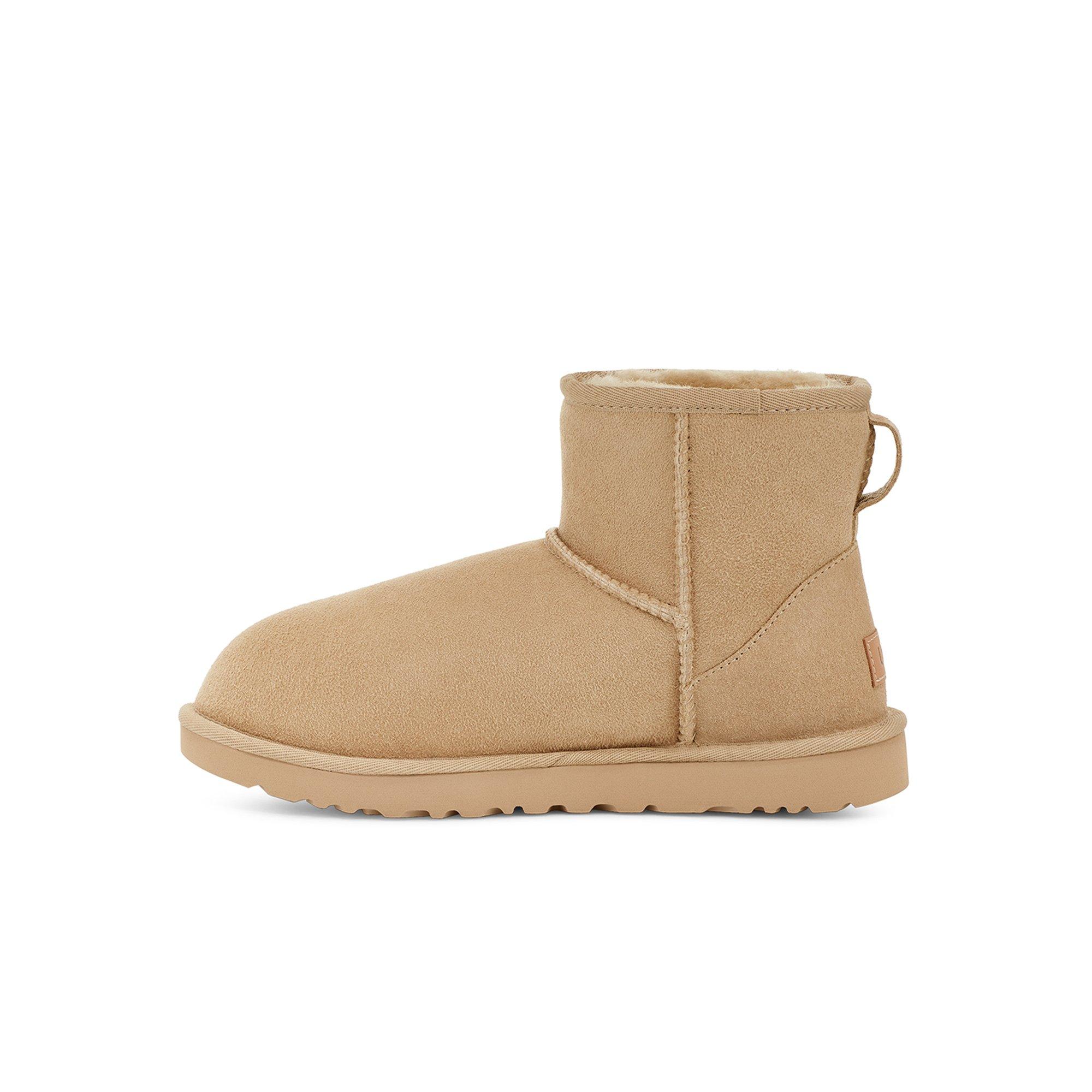 UGG Classic Mini II 