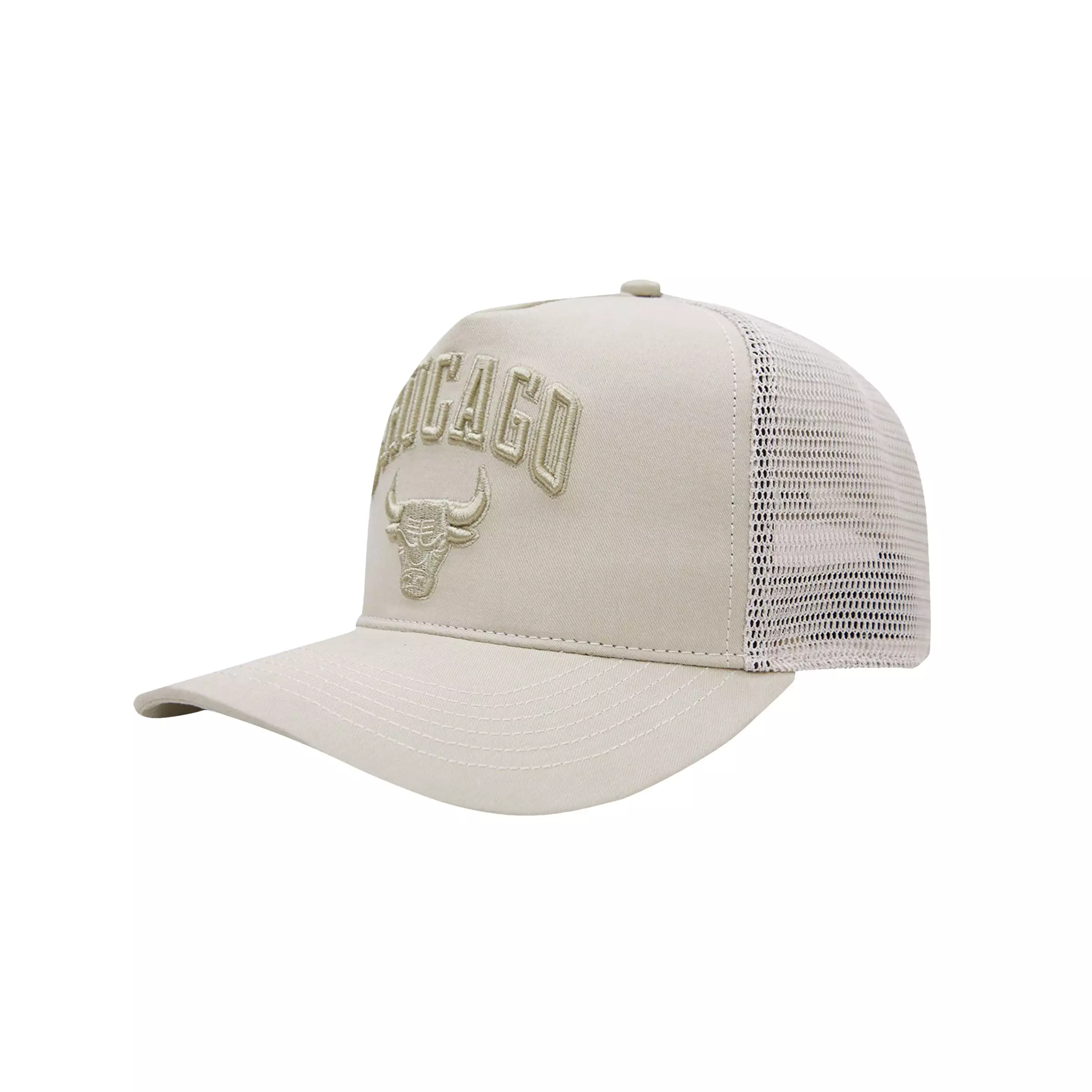 Pro Standard Chicago Bulls Pinch Front Patch Trucker Snapback - TAN