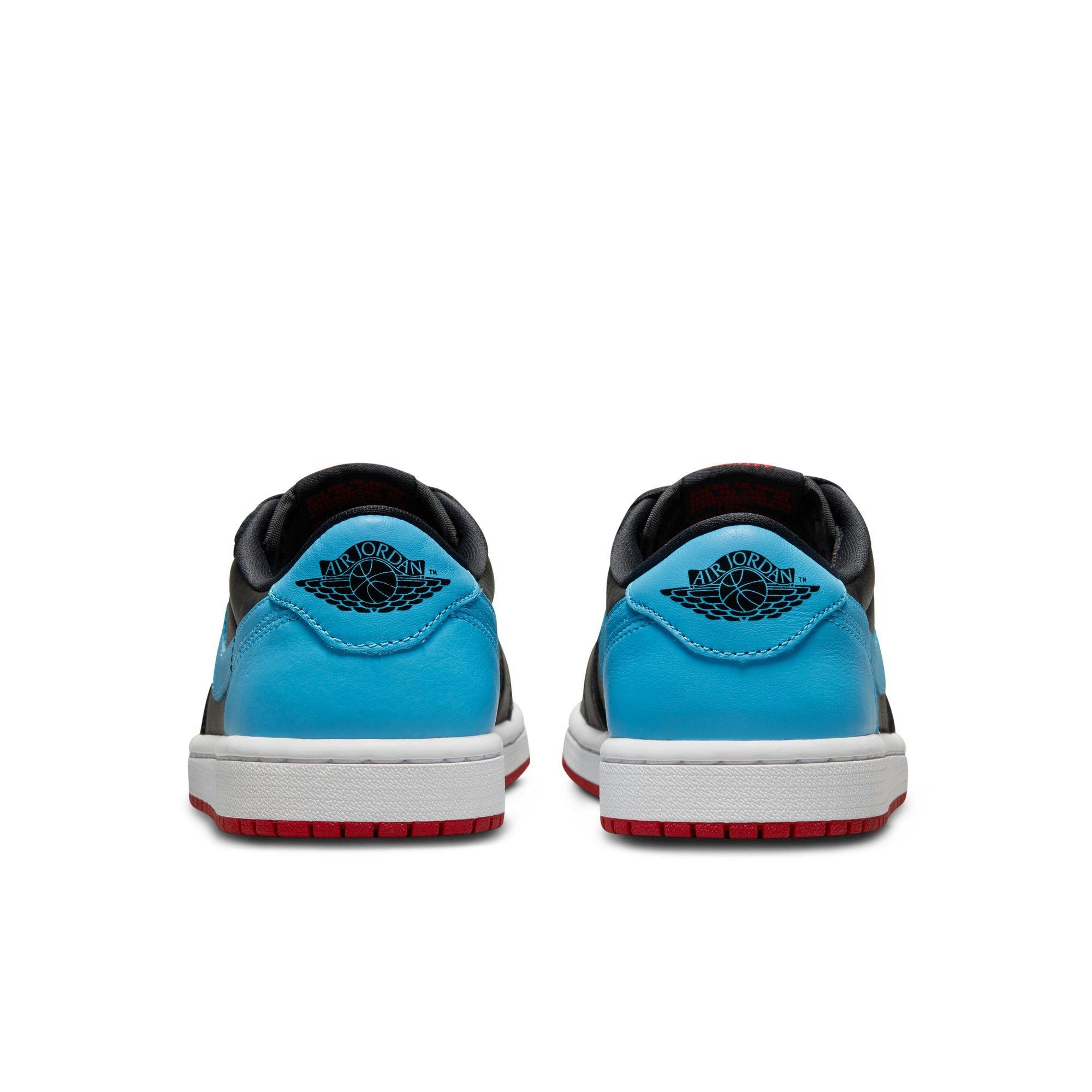 Jordan 1 Low OG "UNC to Chicago" Women's Shoe - BLACK/POWDER BLUE/GYM RED Thumbnail View 9