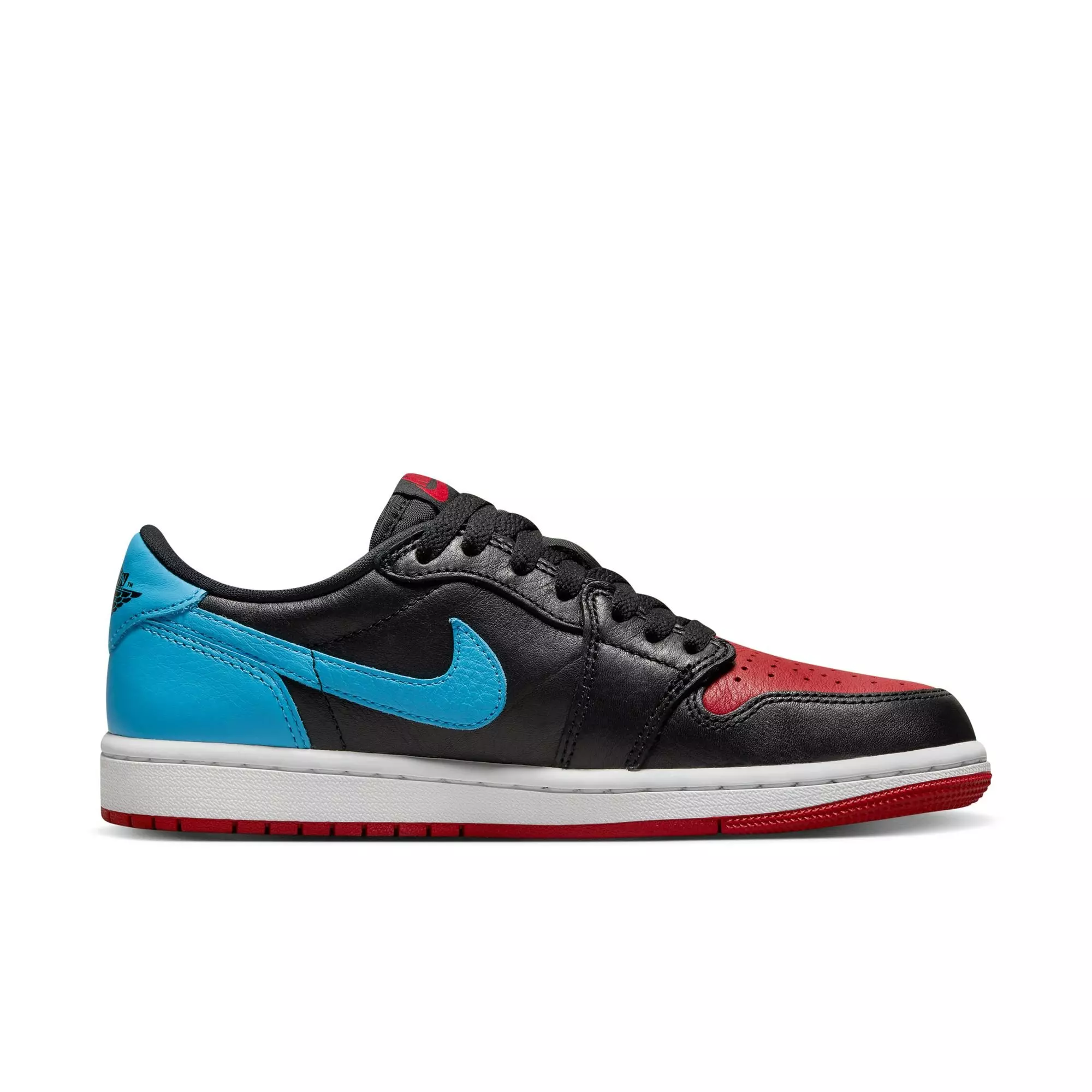 Jordan 1 Low OG "UNC to Chicago" Women's Shoe - BLACK/POWDER BLUE/GYM RED