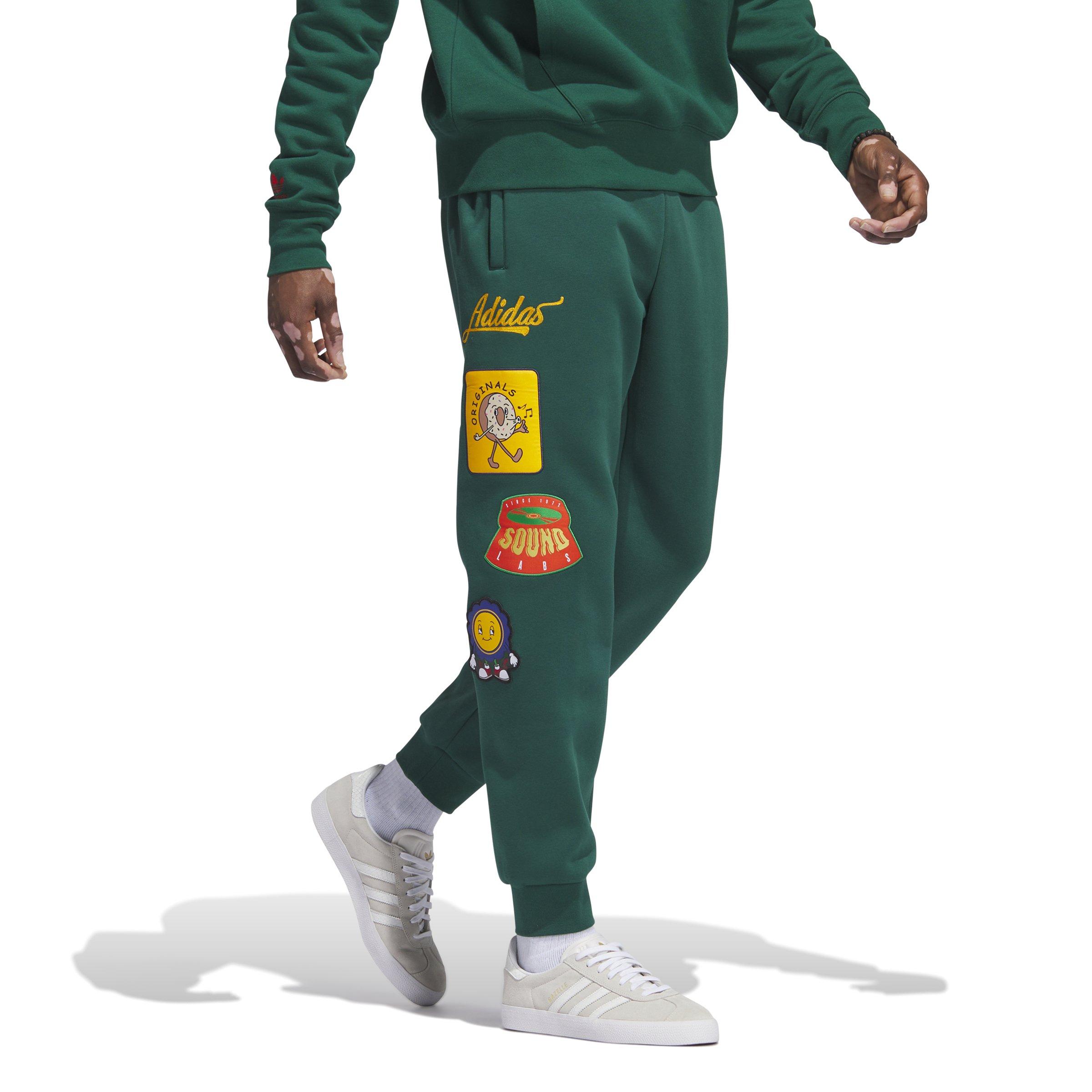 Jordan sticker fleece discount pants