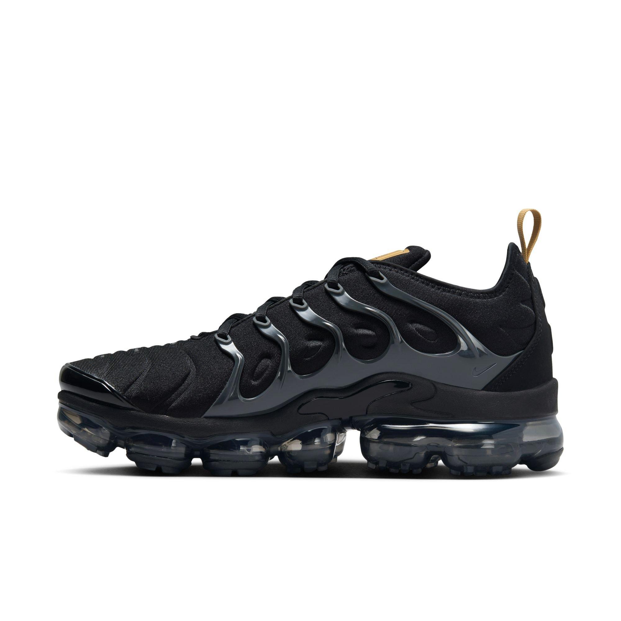 Nike air vapormax plus gold and black online