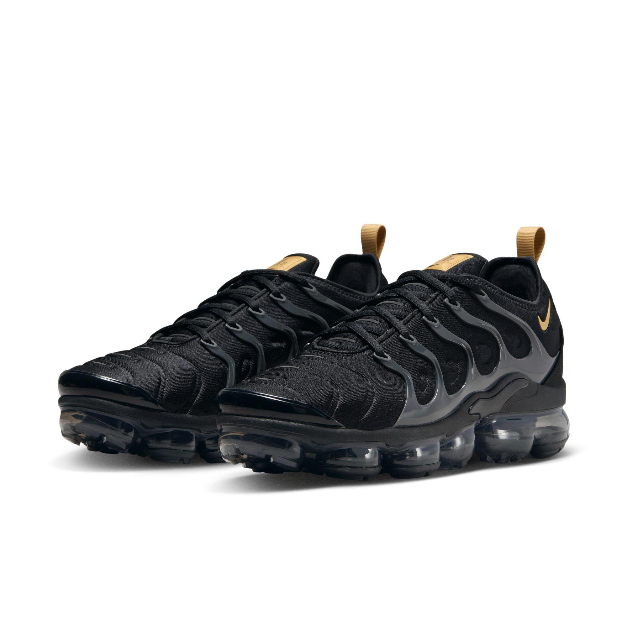 Nike Air VaporMax Plus "Black/Metallic Gold" Men's Shoe - BLACK/METALLIC GOLD/ANTHRACITE Thumbnail View 3