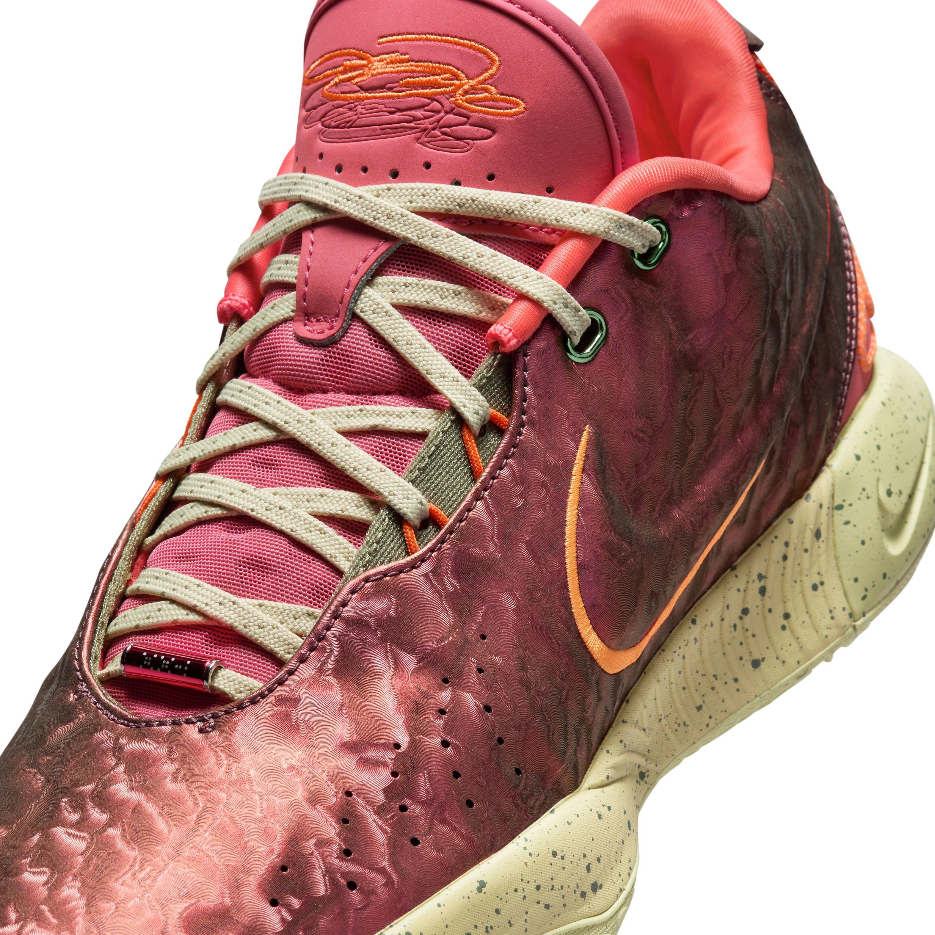 Nike LeBron XXI "Queen Conch" Men's Basketball Shoe - EMBER GLOW/ELEMENTAL GOLD Thumbnail View 4