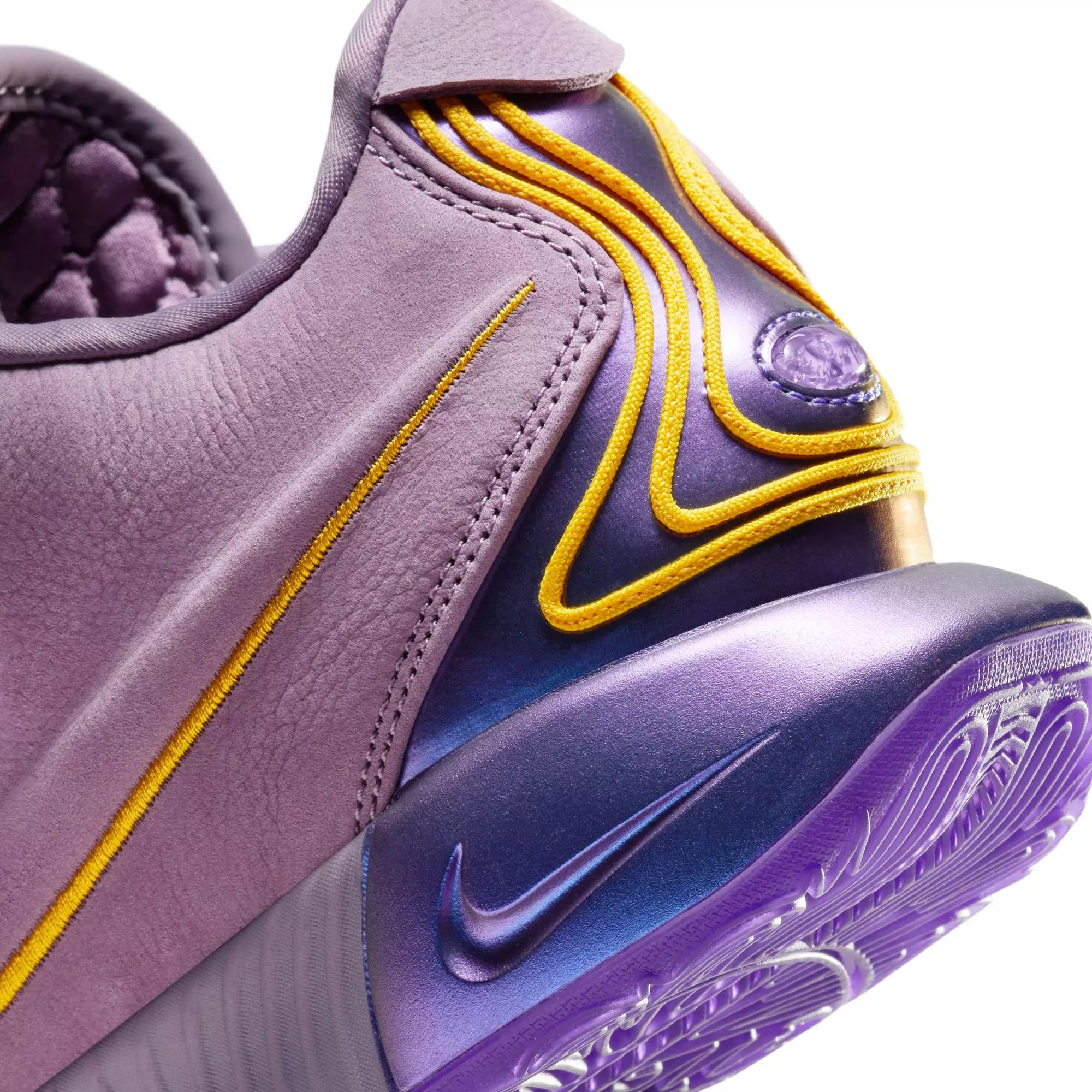 Nike LeBron XXI "Violet Dust" Men's Basketball Shoe - VIOLET DUST/UNIVERSITY GOLD