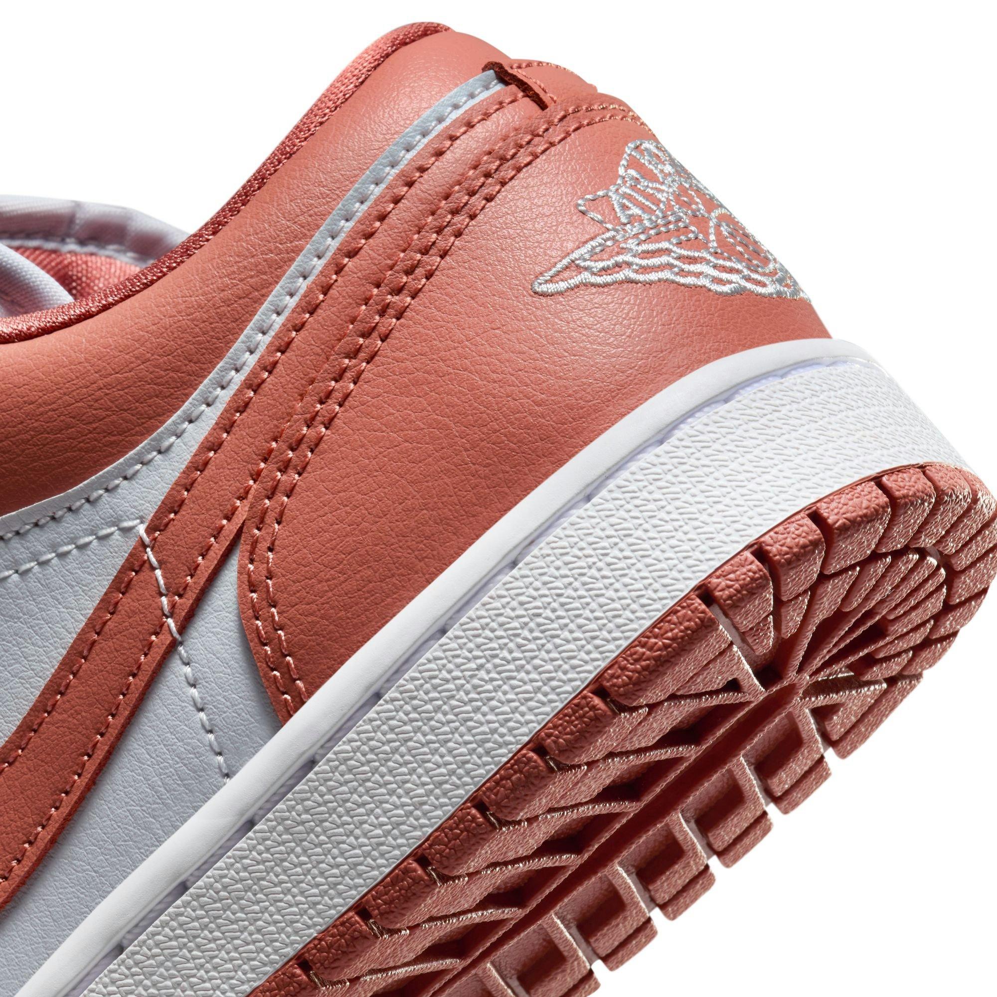 Jordan 1 Low "Platinum/Sky J Orange" Women's Shoe - SILVER/ORANGE Thumbnail View 8