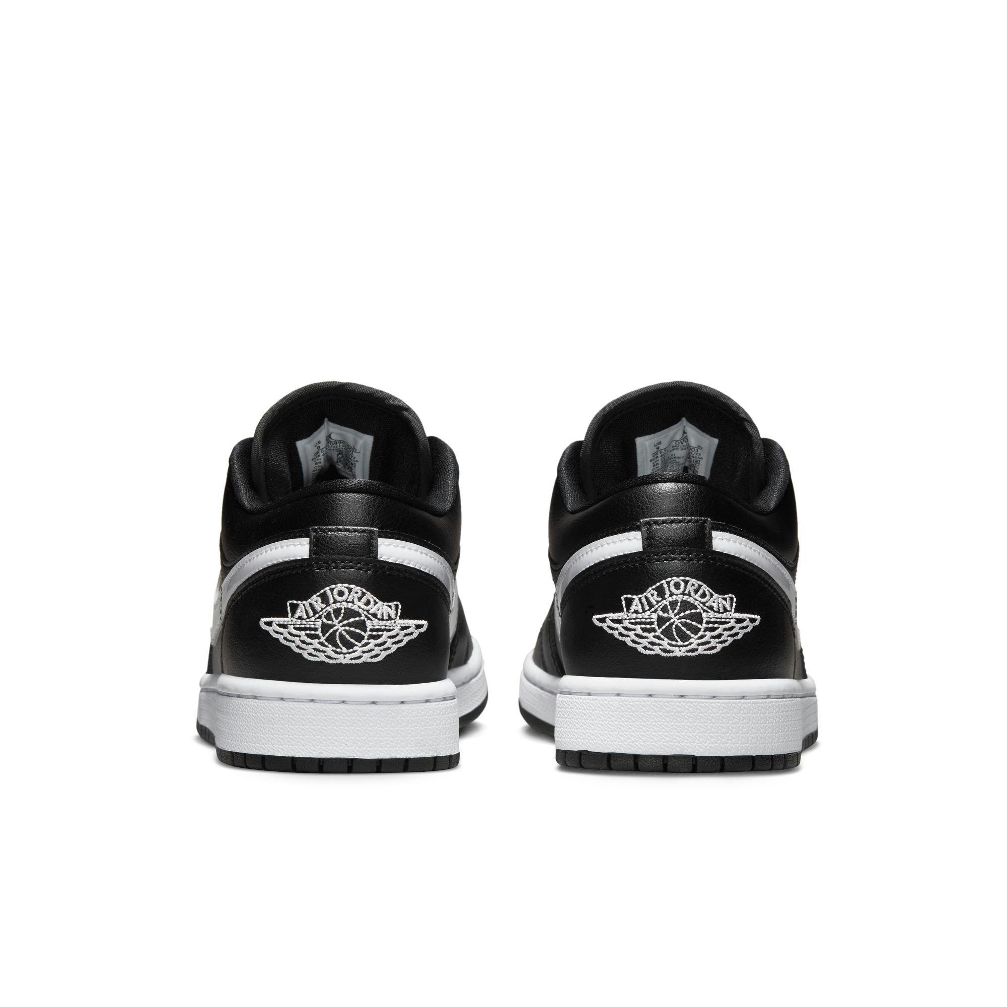 Jordan 1 Low "Black/White" Women's Shoe - BLACK/WHITE Thumbnail View 7