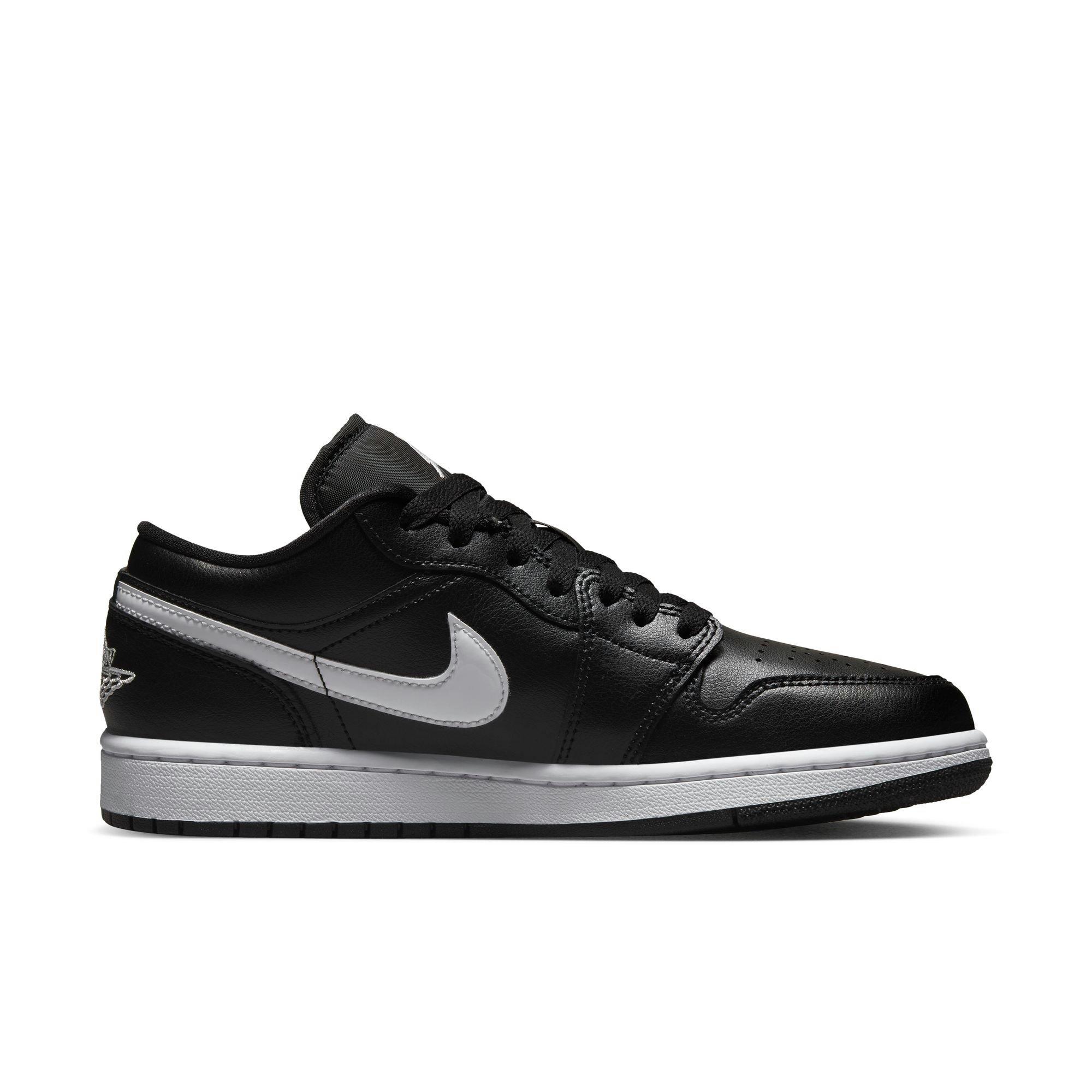 Jordan 1 Low "Black/White" Women's Shoe - BLACK/WHITE Thumbnail View 2