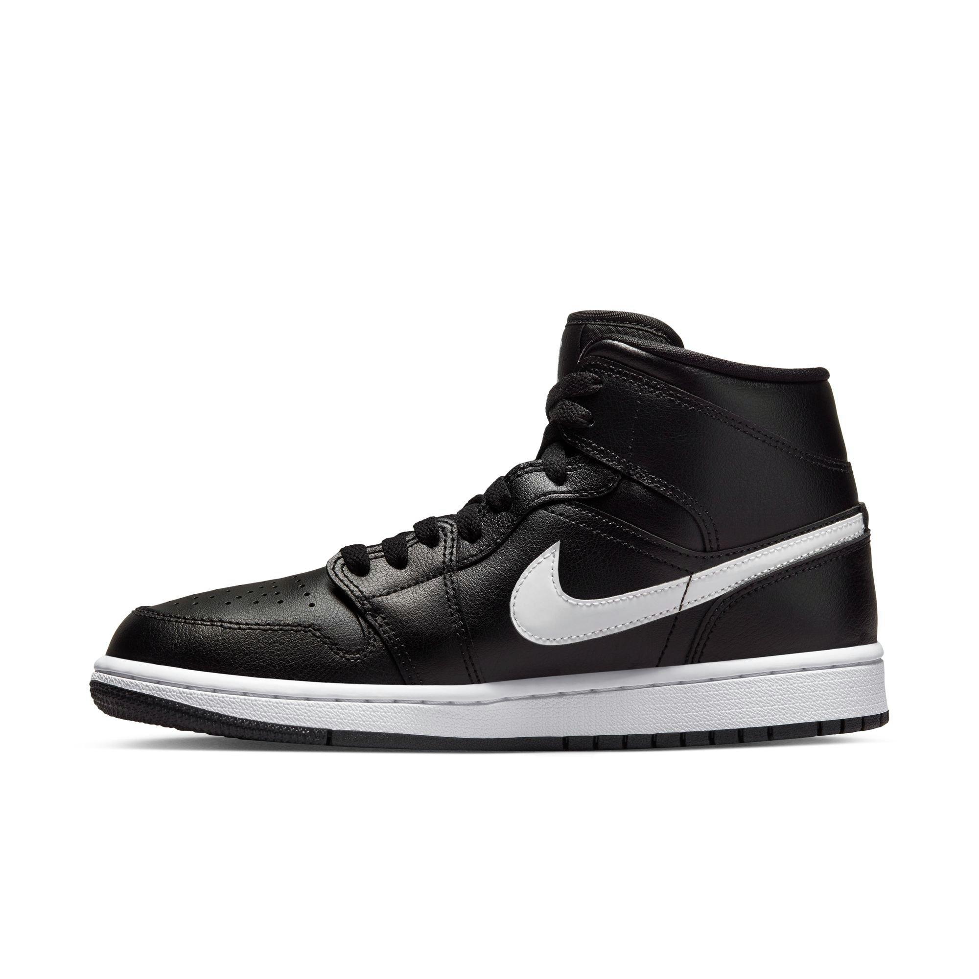 Jordan 1 Mid "Black/White" Women's Shoe - BLACK/WHITE Thumbnail View 3