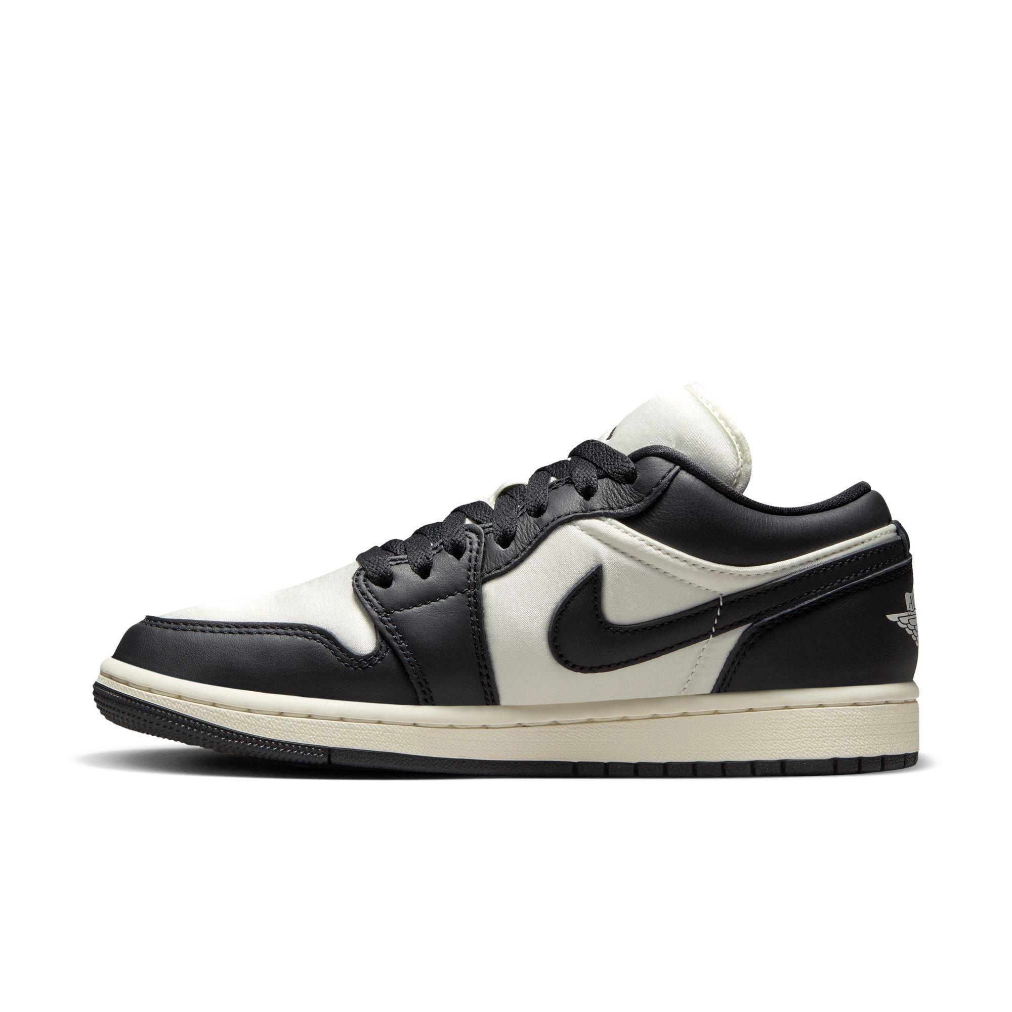 Jordan 1 Low SE "Sail/Black" Women's Shoe - OFF-WHITE/BLACK Thumbnail View 4