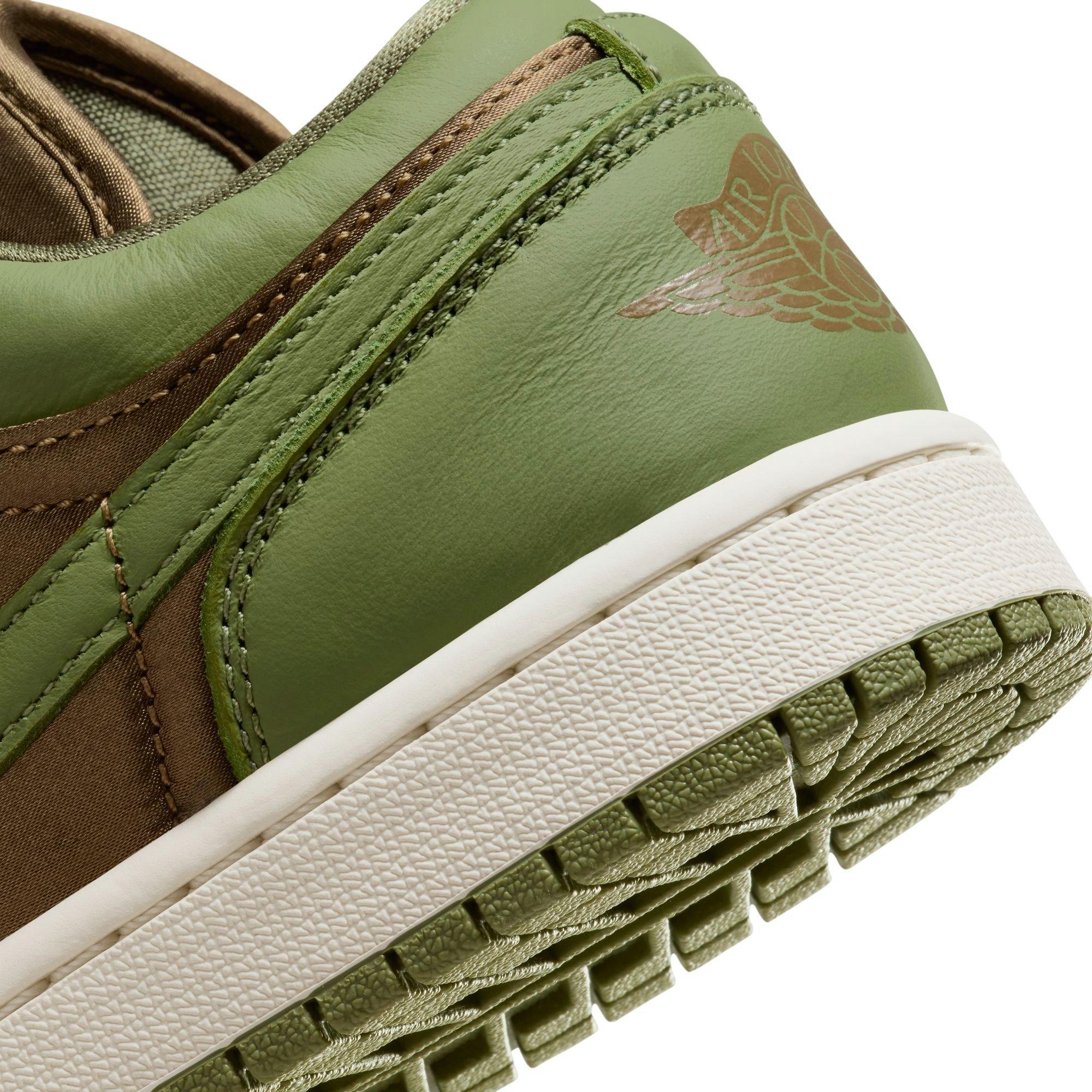 Jordan 1 Low SE "Brown Kelp/Sky J Lt Olive/Sail" Women's Shoe - BROWN/GREEN Thumbnail View 10