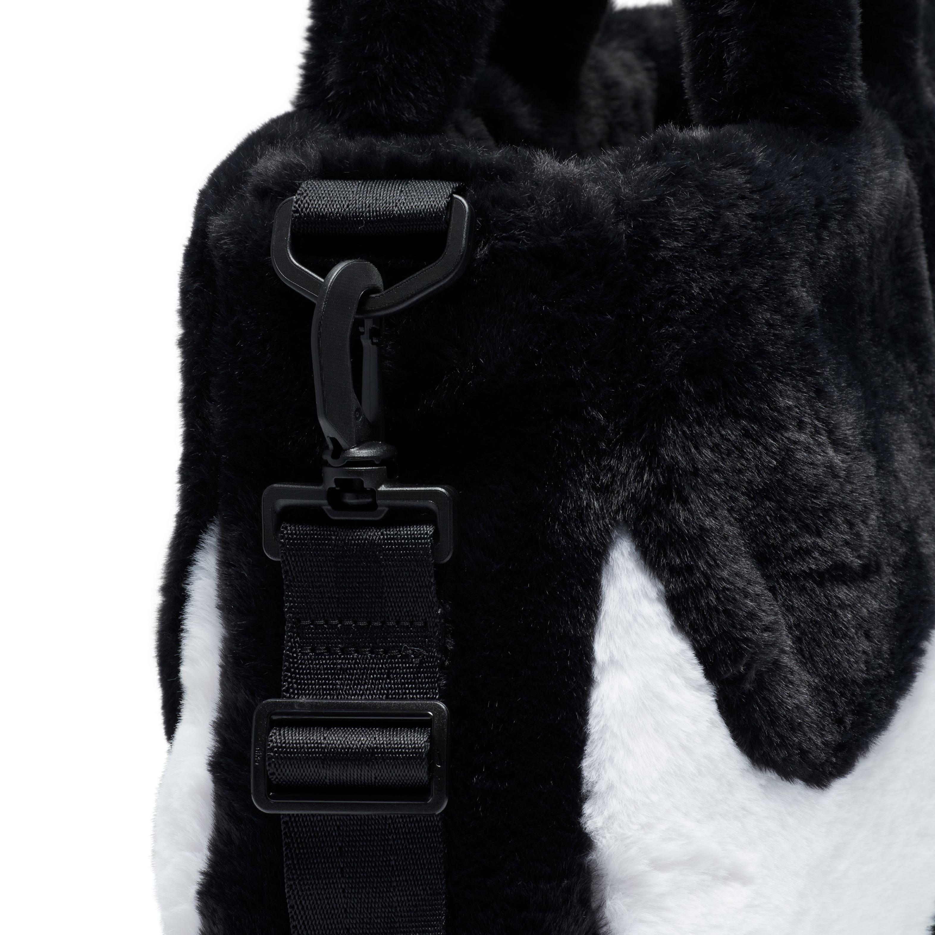 Nike Women's Sportswear Faux Fur Tote Bag-Black - BLACK Thumbnail View 5