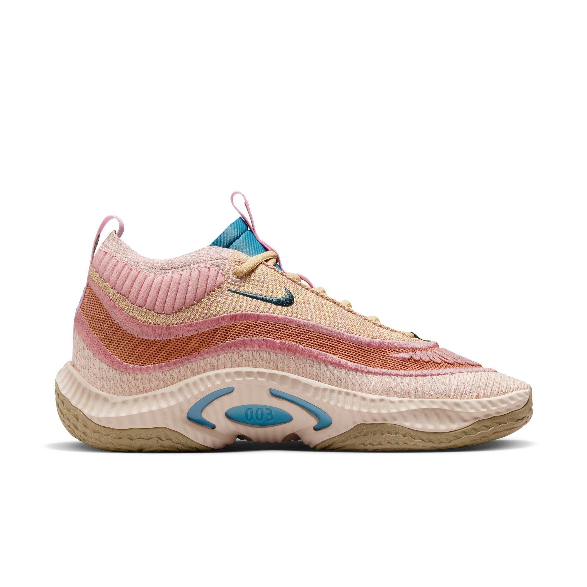 Nike Cosmic Unity 3 